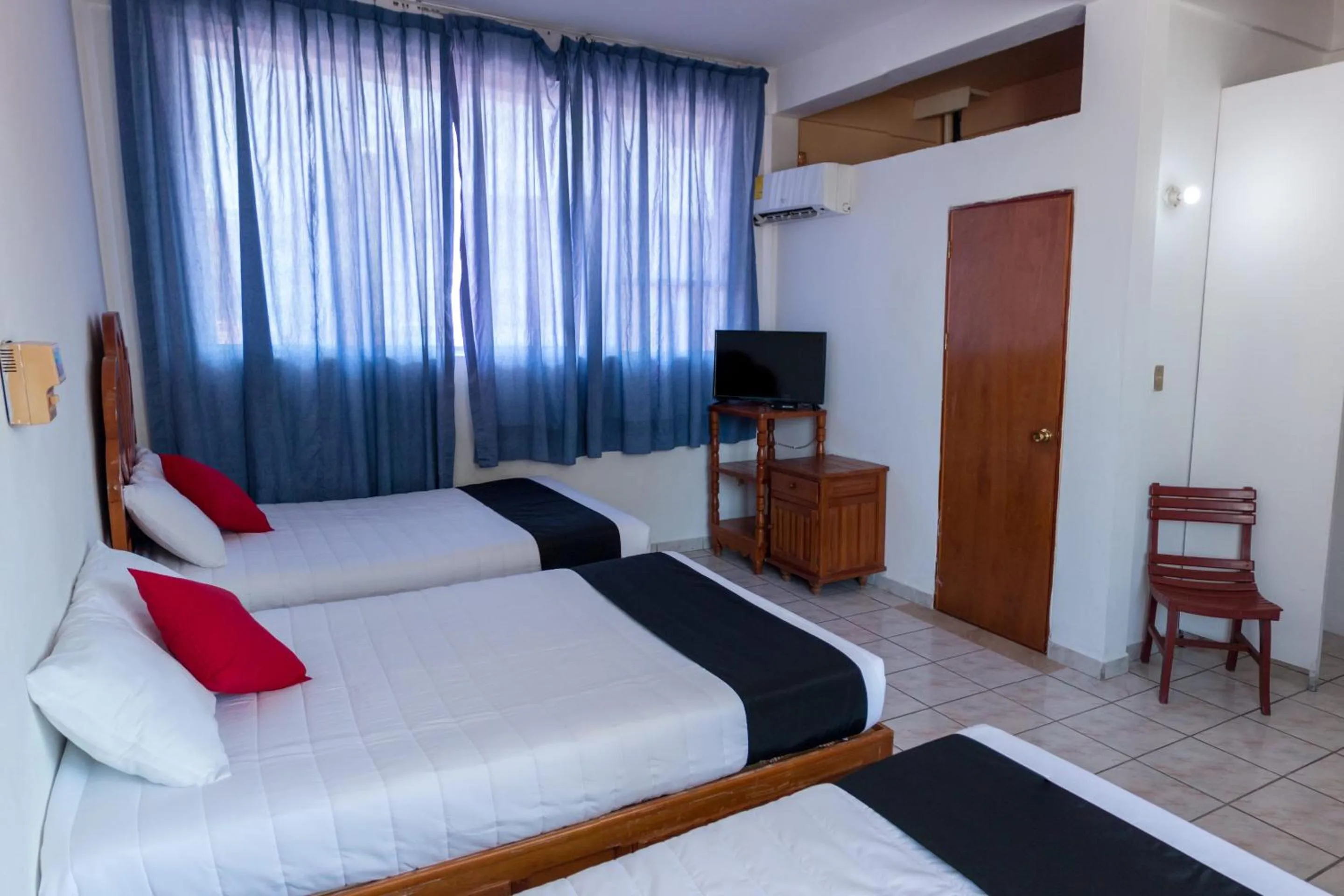 Bedroom, Bed in Hotel Adelita