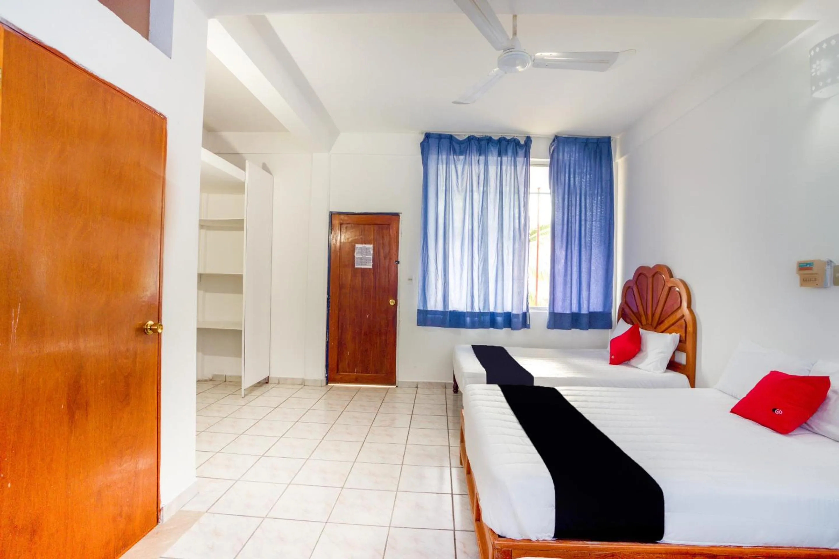 Bedroom, Bed in Hotel Adelita