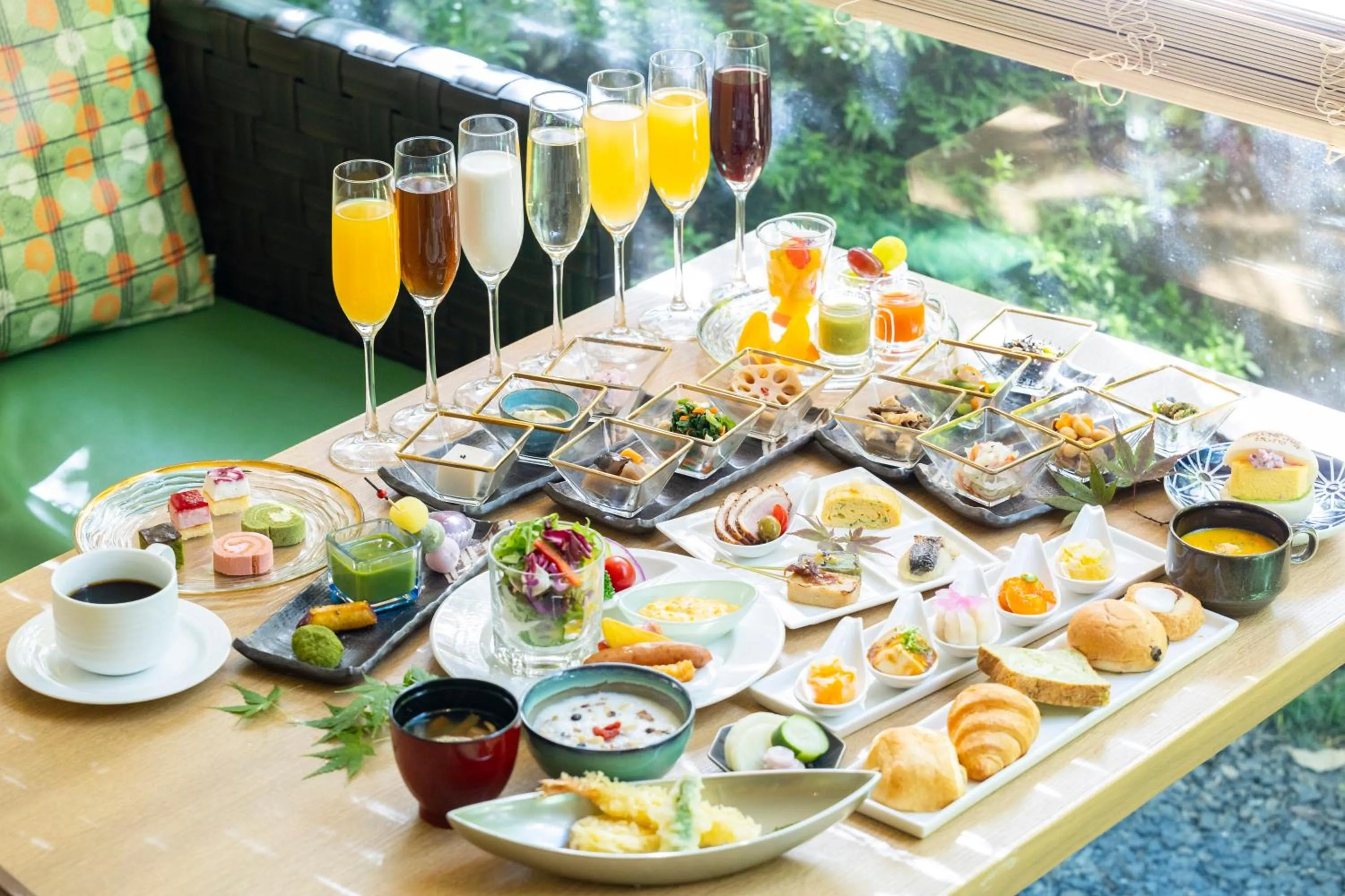 Buffet breakfast in Royal Twin Hotel Kyoto Hachijoguchi