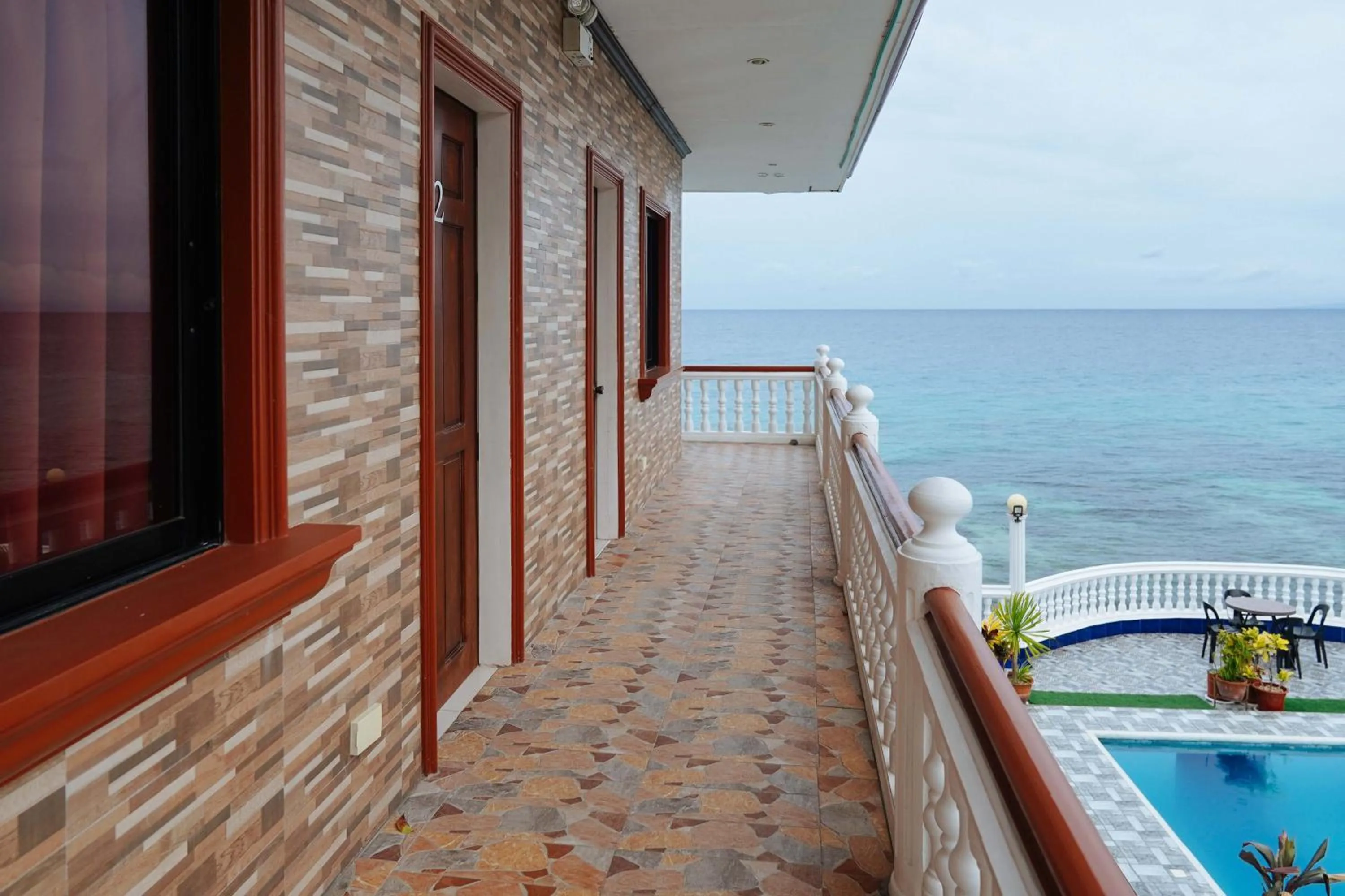 Balcony/Terrace in RedDoorz Plus at Billy's Resort Oslob