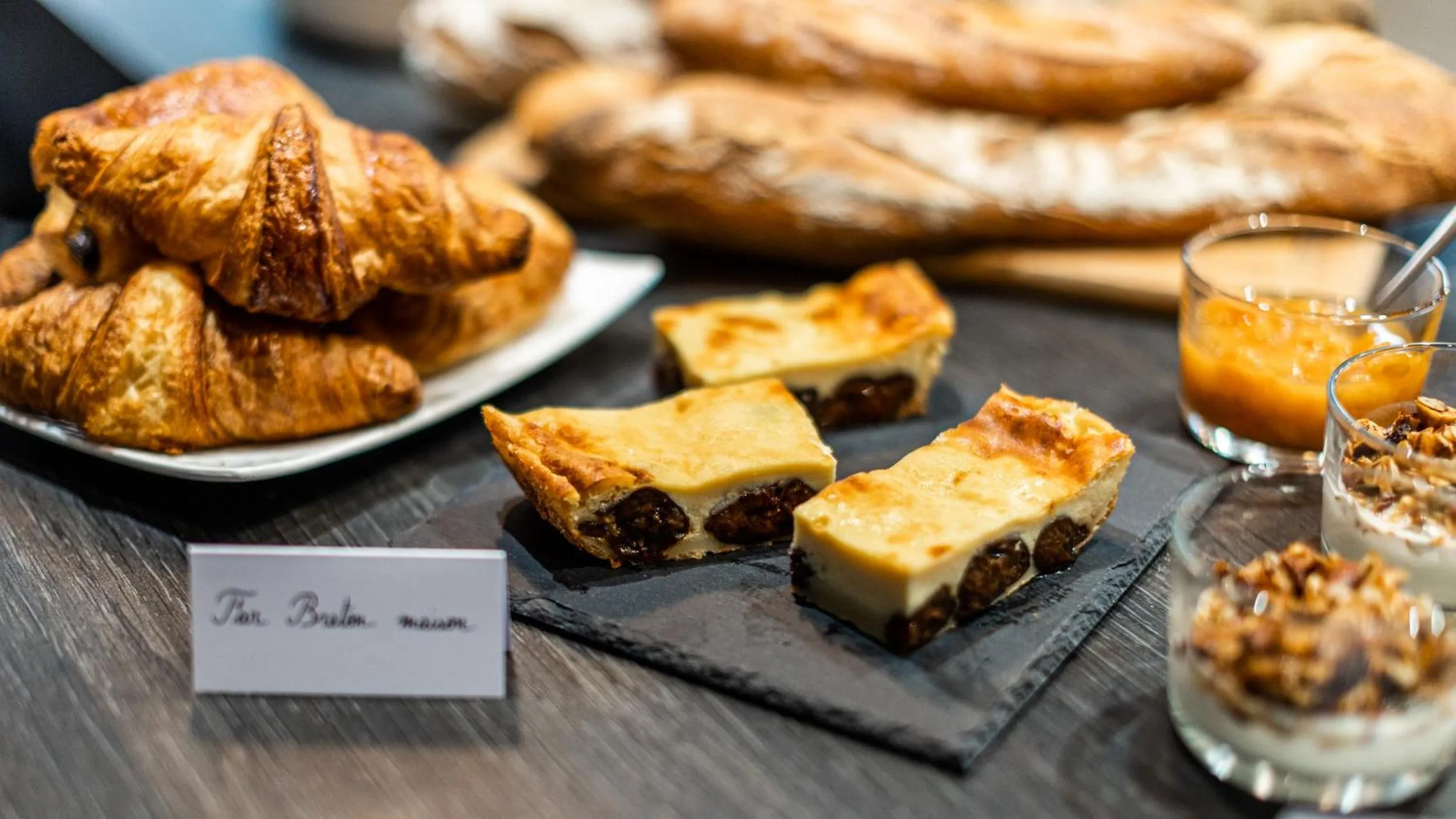 Food in Hôtel Bristol Union Intra Muros