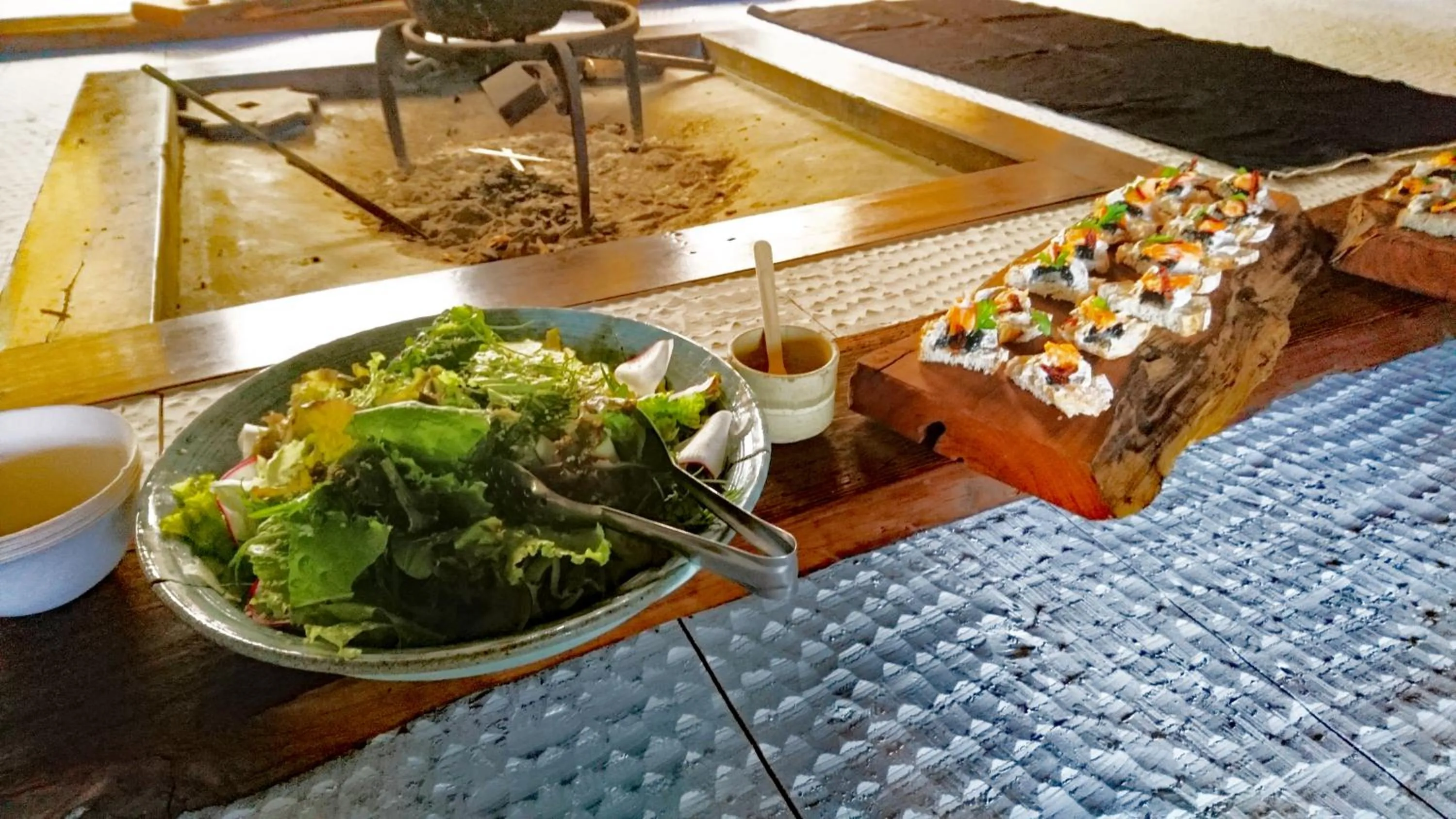 Communal lounge/ TV room in Guesthouse Kazura