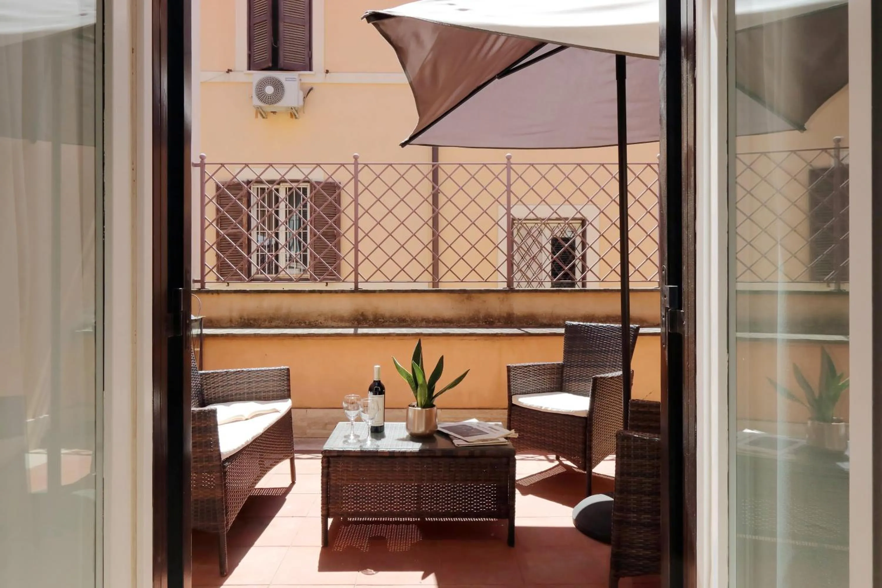 Piazzetta Margutta - My Extra Home