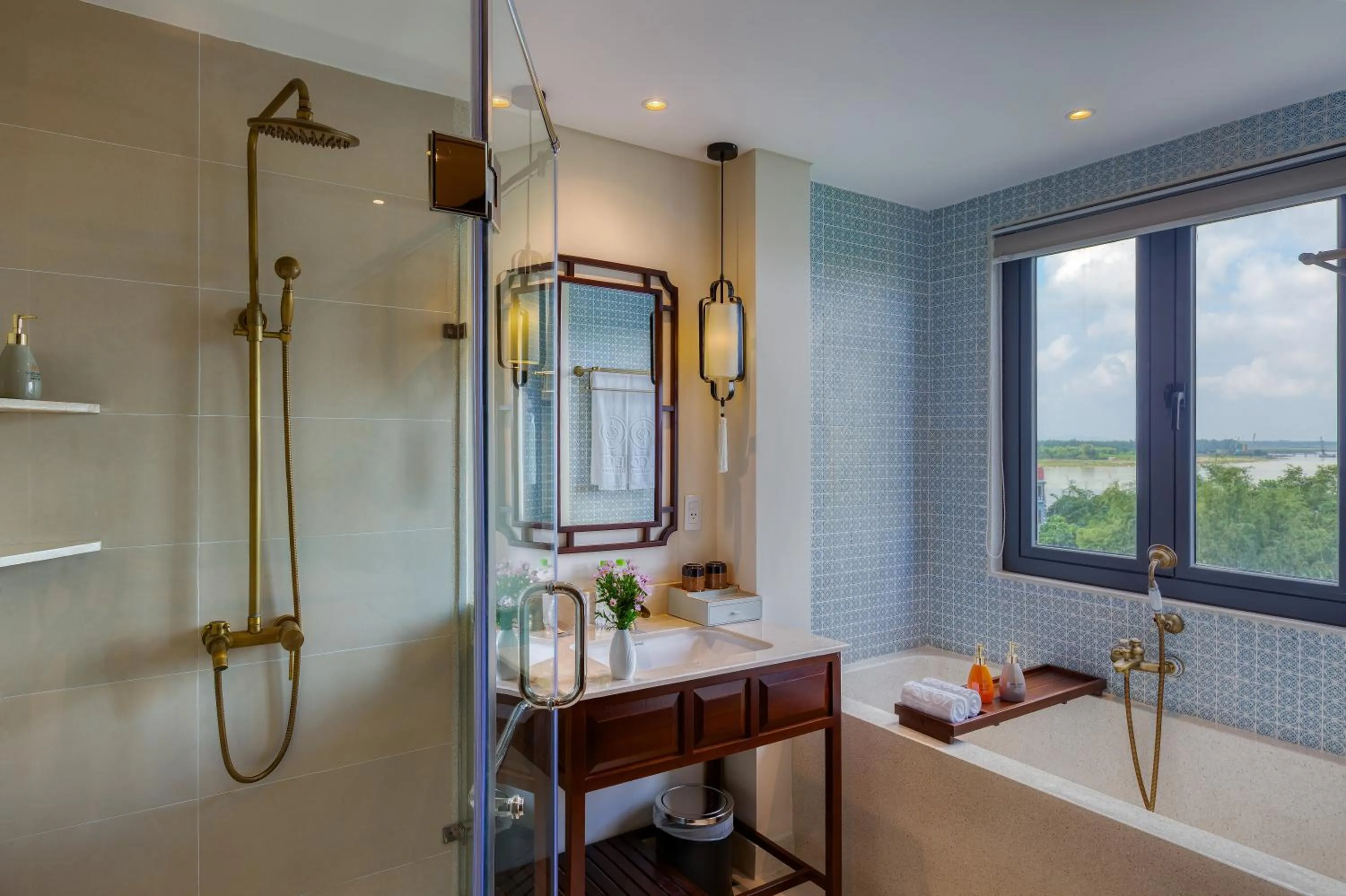 Shower in Cozy Savvy Hoi An - The Quintessence of Exquisite Retreat