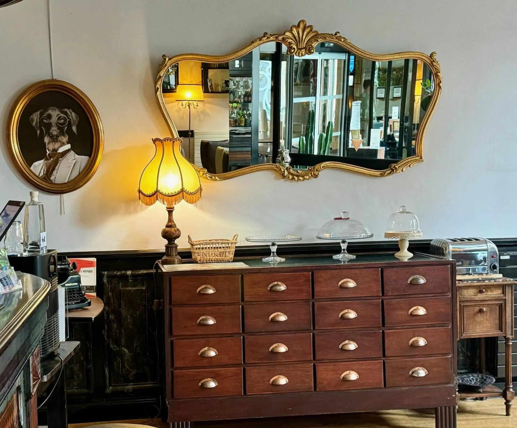 Lobby or reception in Hôtel Vintage