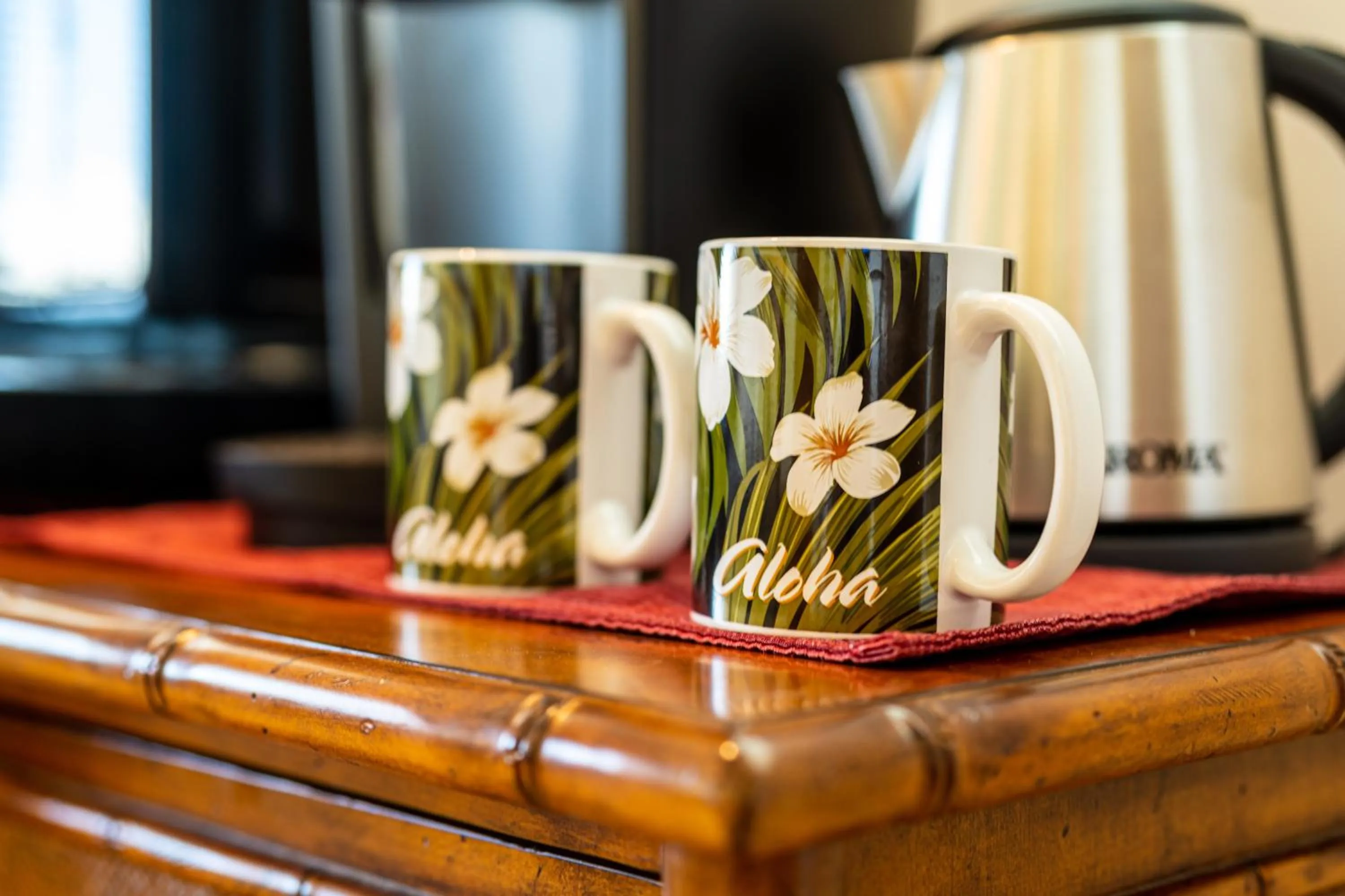 Coffee/tea facilities in Noahs Hideaway Luxury B&B