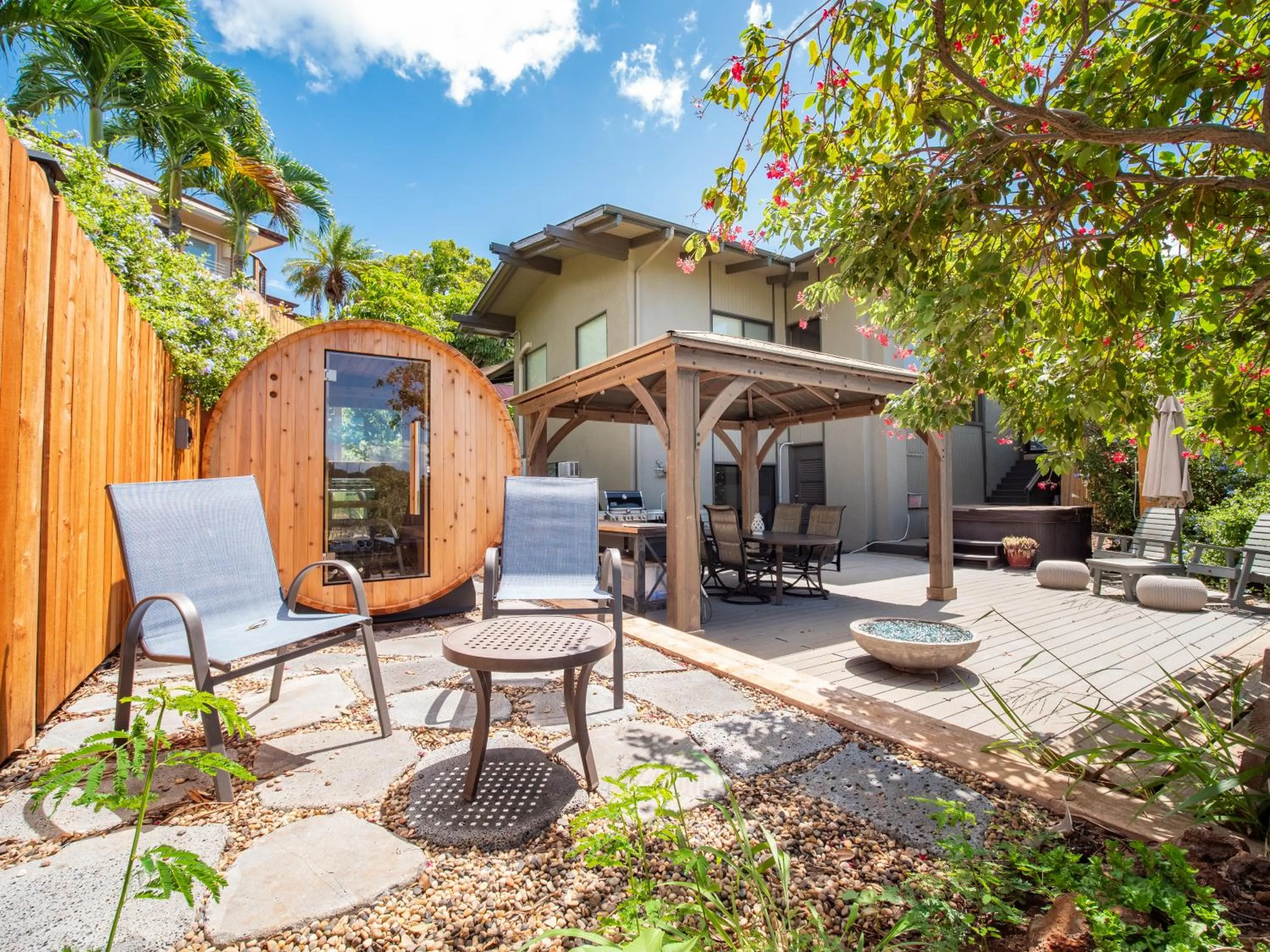 Property building in Noahs Hideaway Luxury B&B