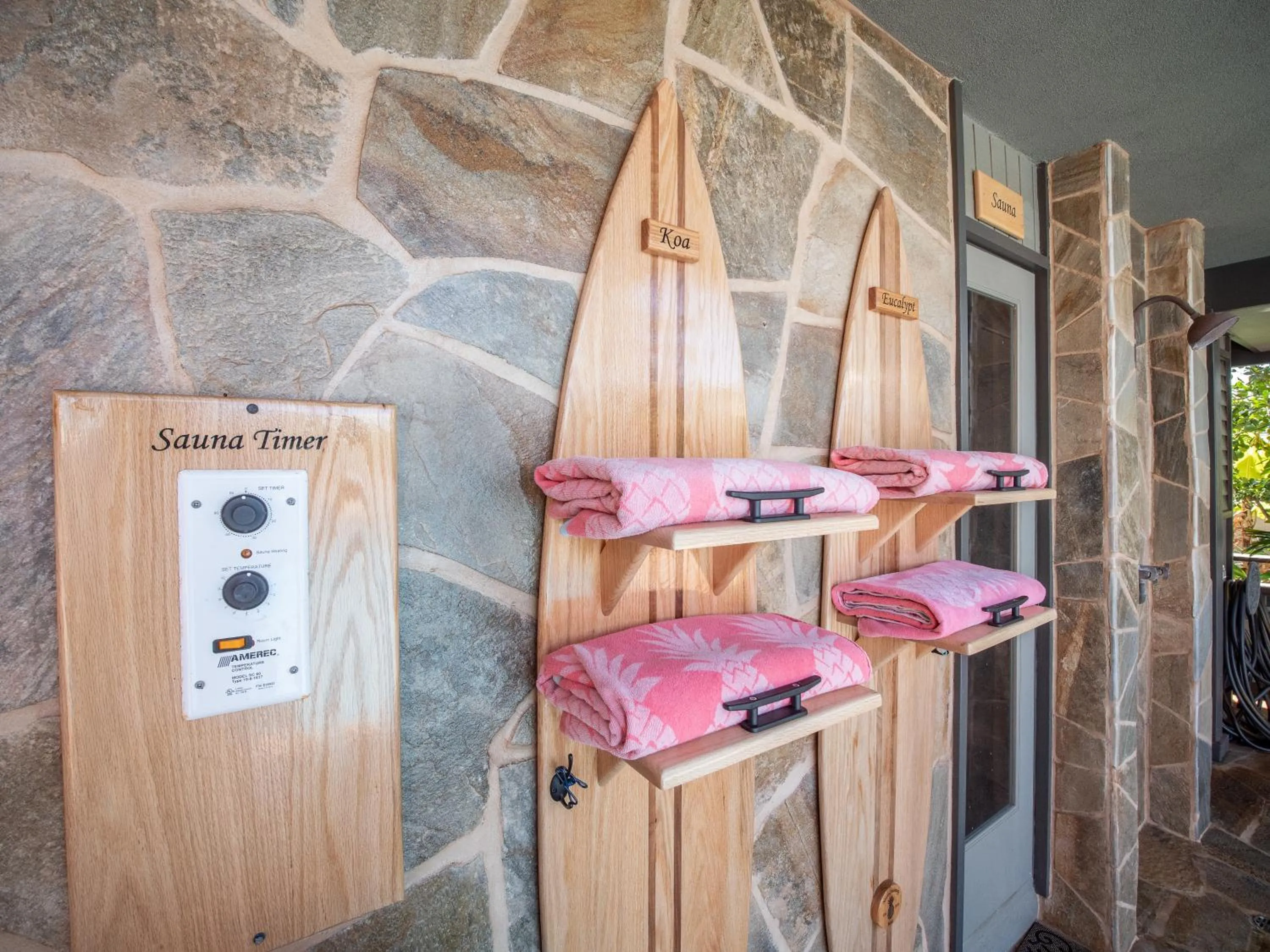 Swimming pool in Noahs Hideaway Luxury B&B