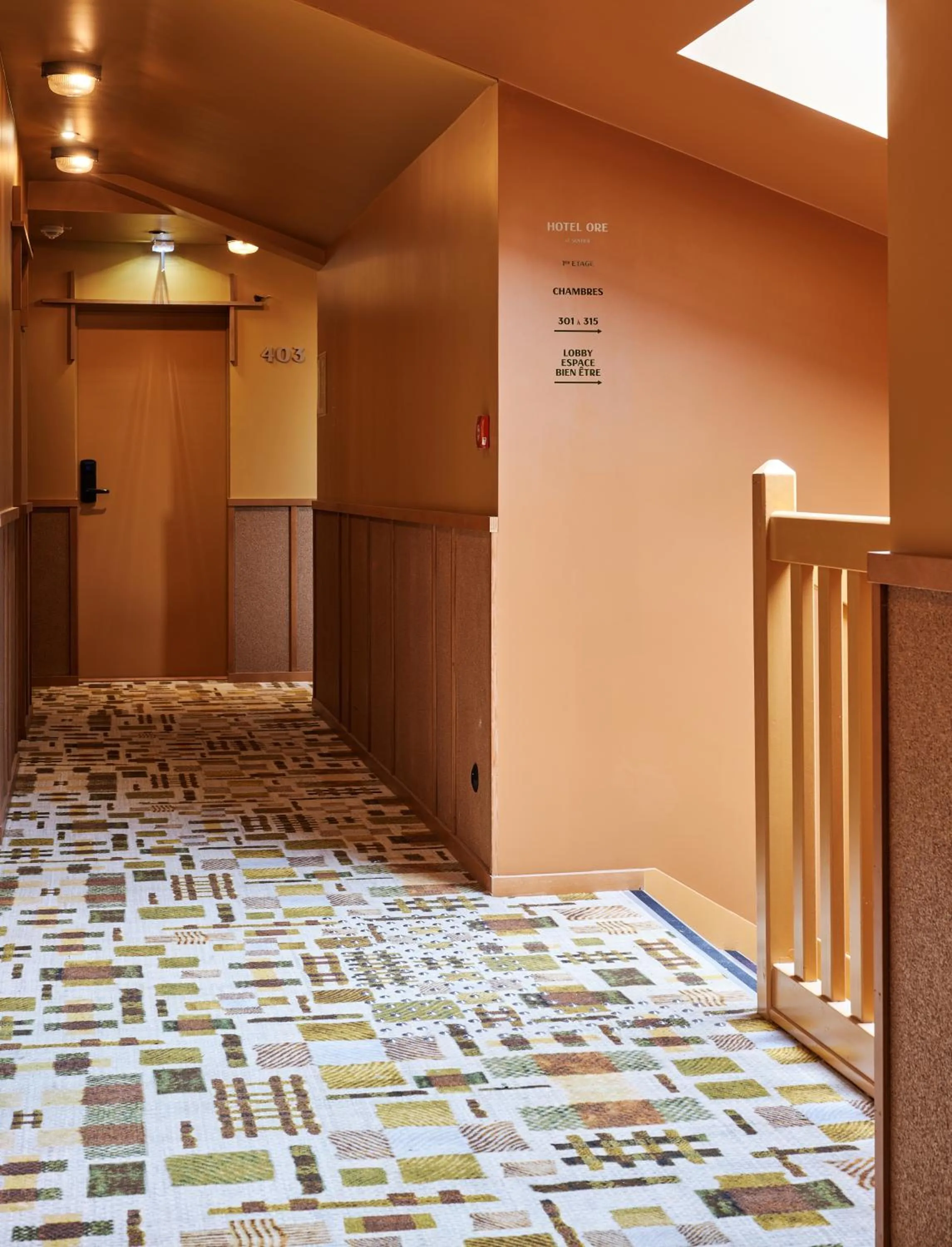 Property building, Bed in Hôtel Oré, Saint-Malo