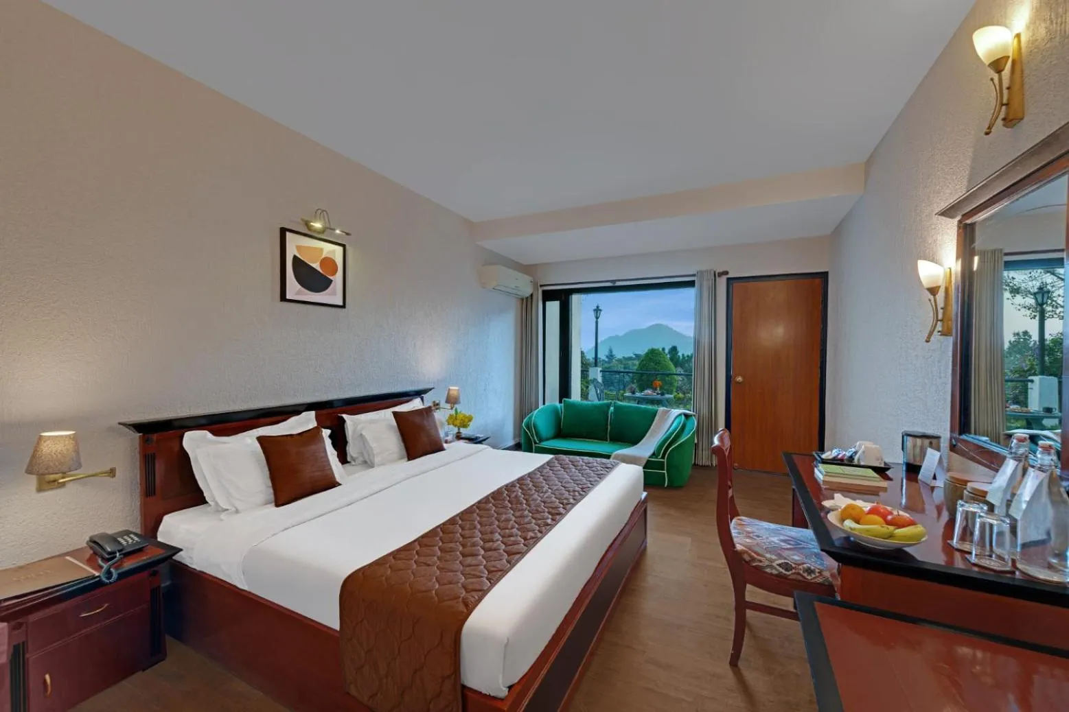 Bedroom, Bed in 8fold-Pinecrest By LaRiSa, Bhimtal