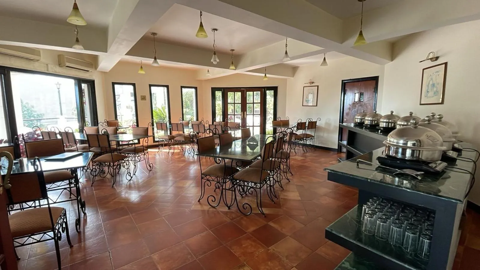 8fold-Pinecrest By LaRiSa, Bhimtal