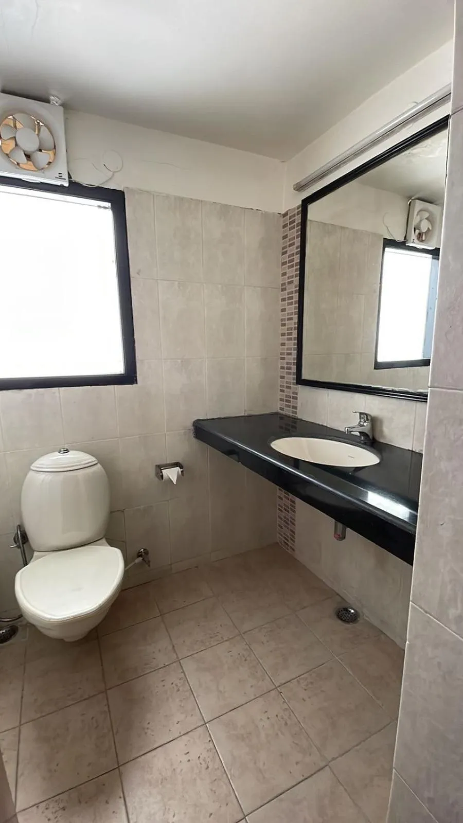 8fold-Pinecrest By LaRiSa, Bhimtal