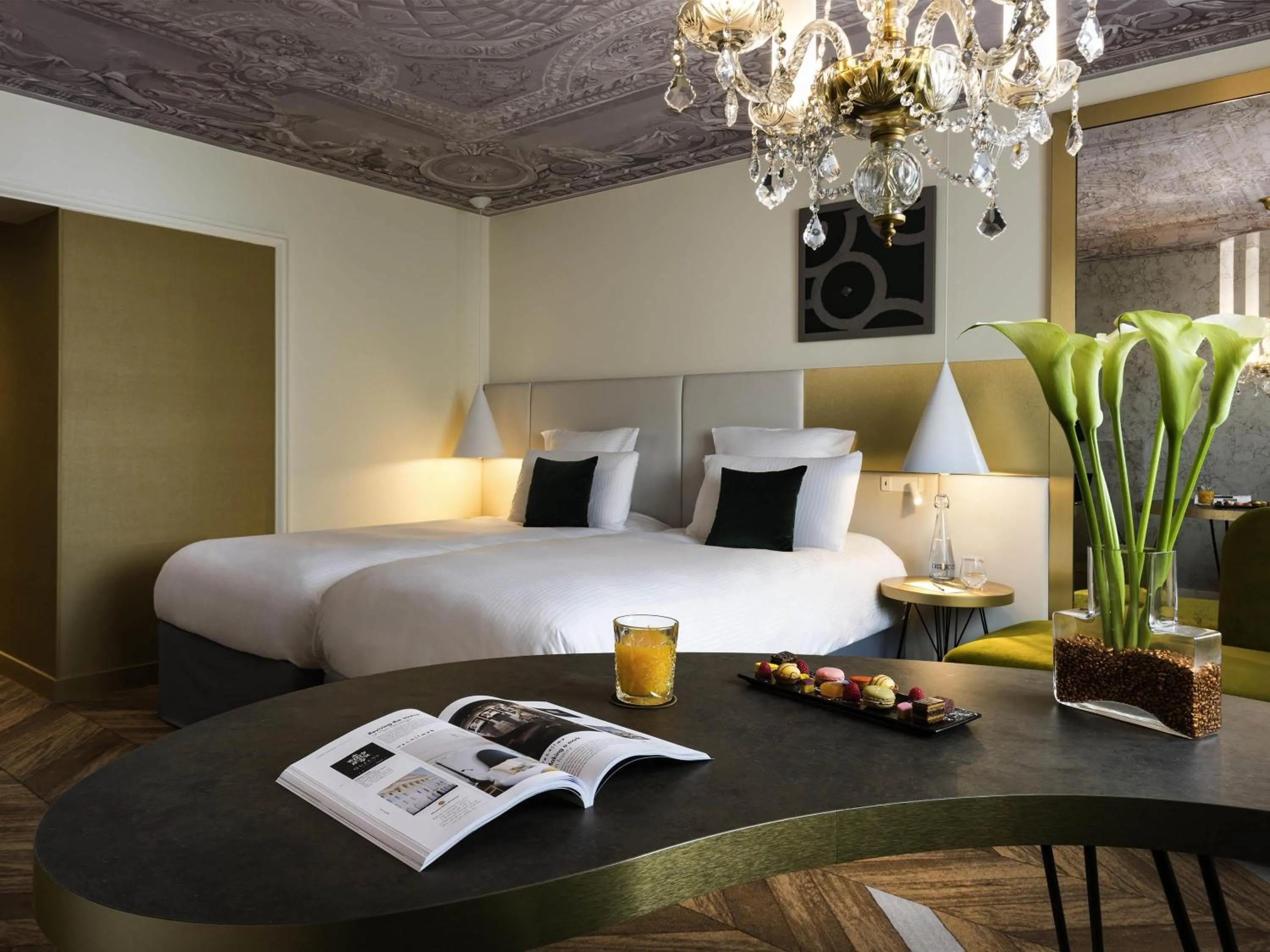 Bedroom, Bed in Le Louis Hotel Versailles Château - MGallery Collection