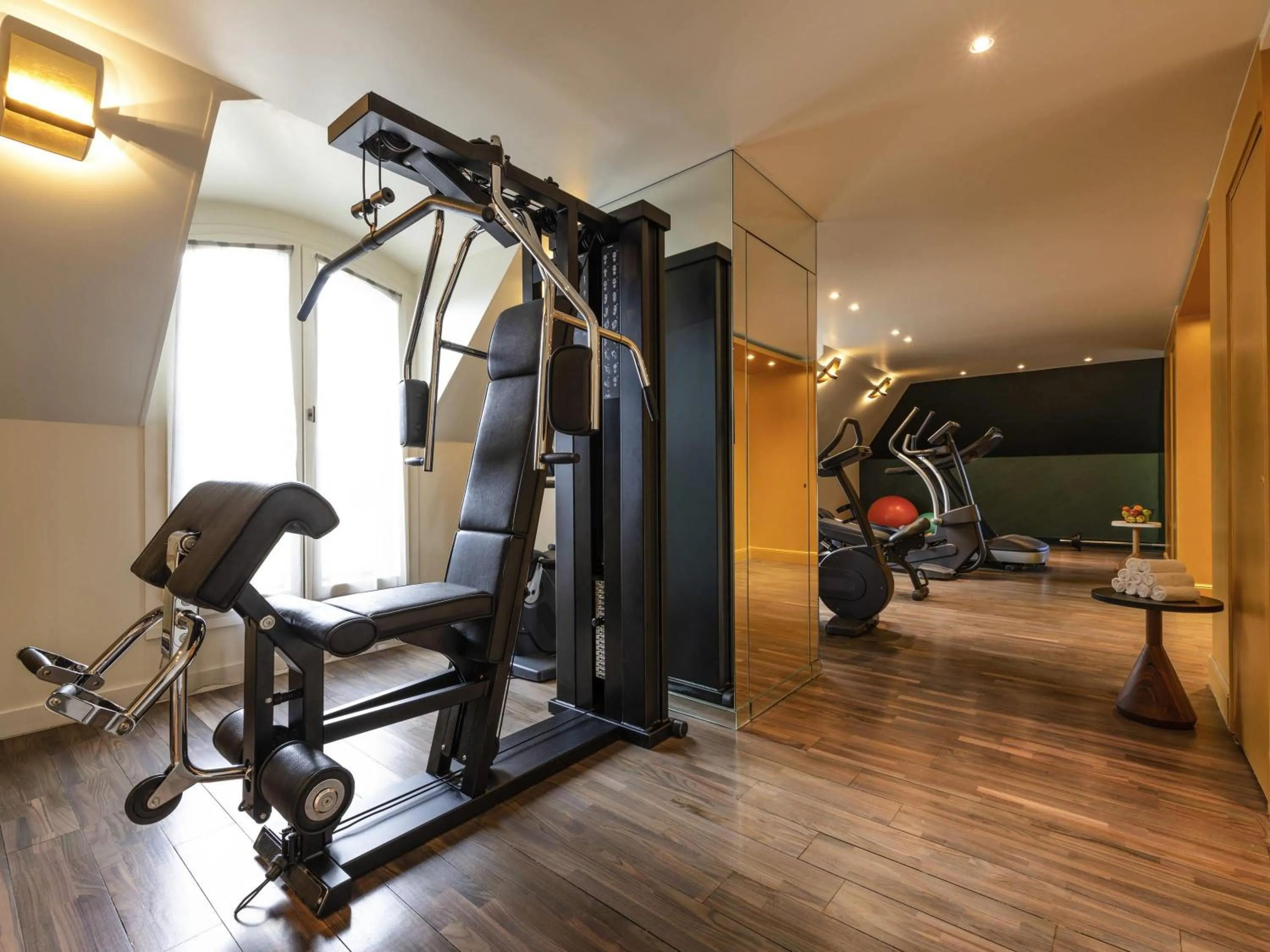 Fitness centre/facilities in Le Louis Hotel Versailles Château - MGallery Collection