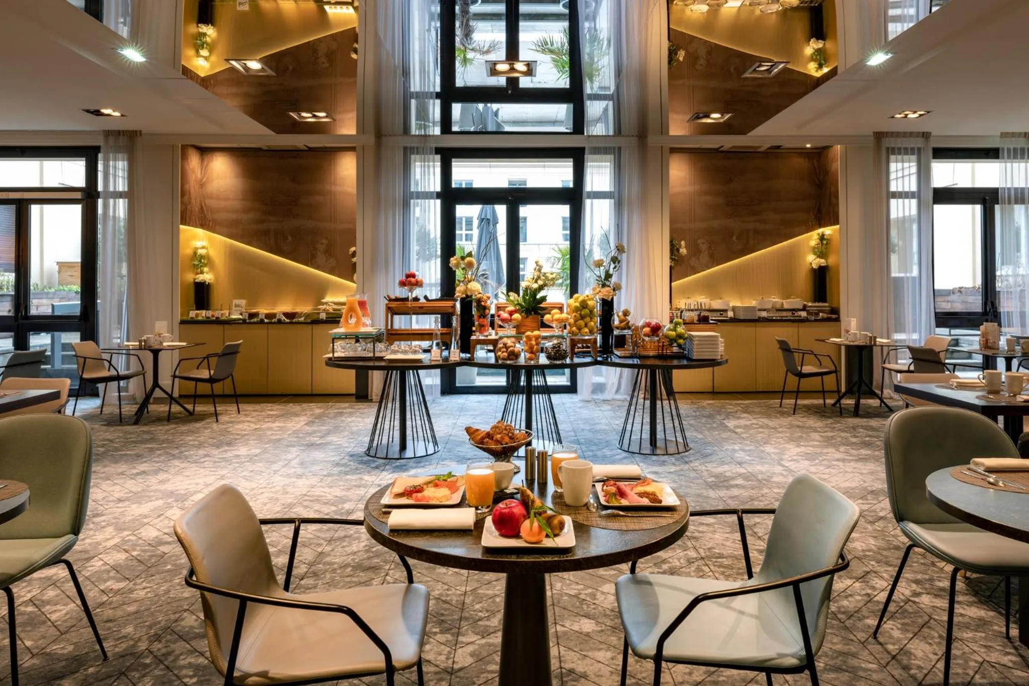 Banquet/Function facilities in Le Louis Hotel Versailles Château - MGallery Collection