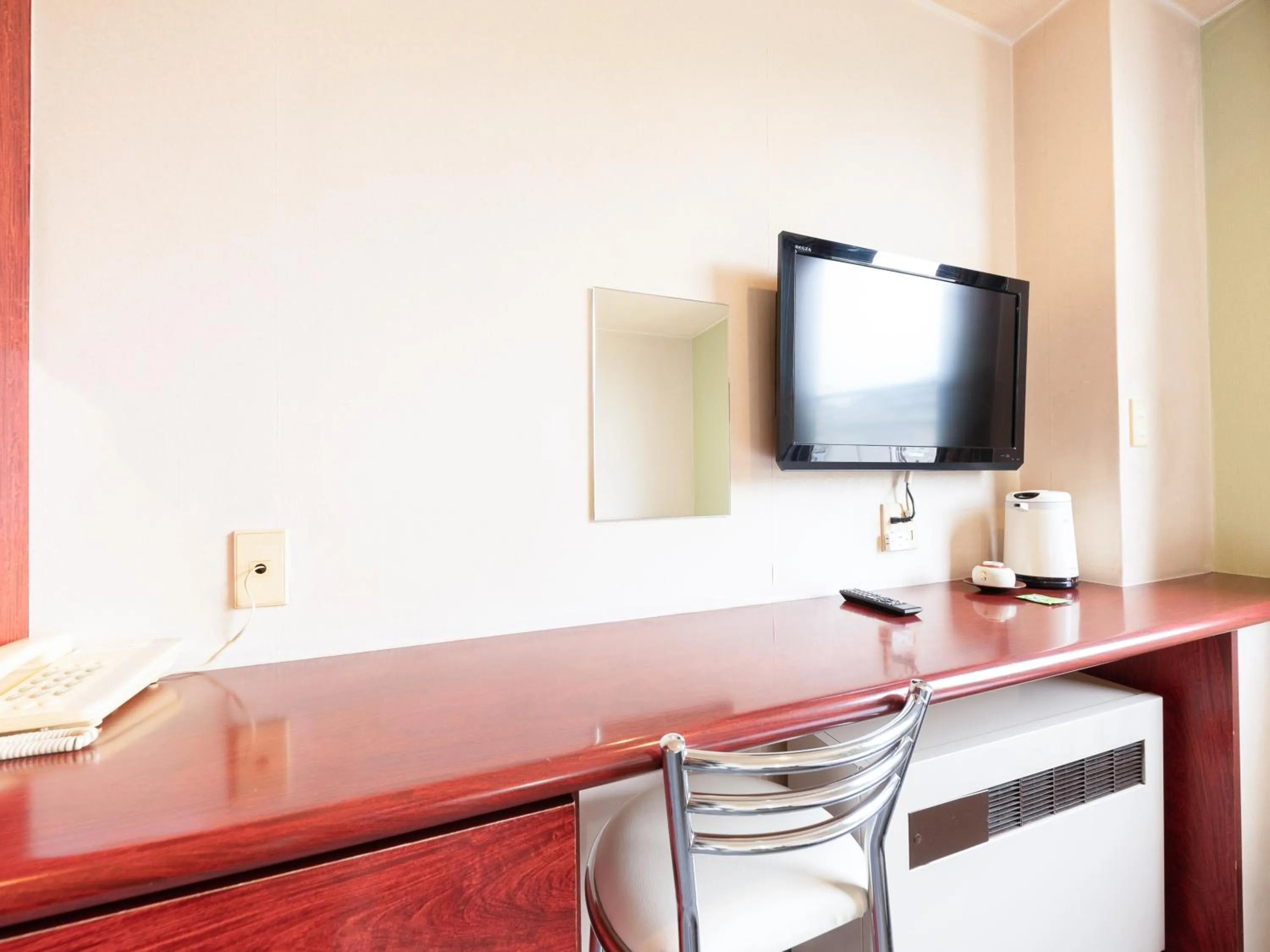 TV and multimedia in Tabist Travel Inn Shinshu Nakano