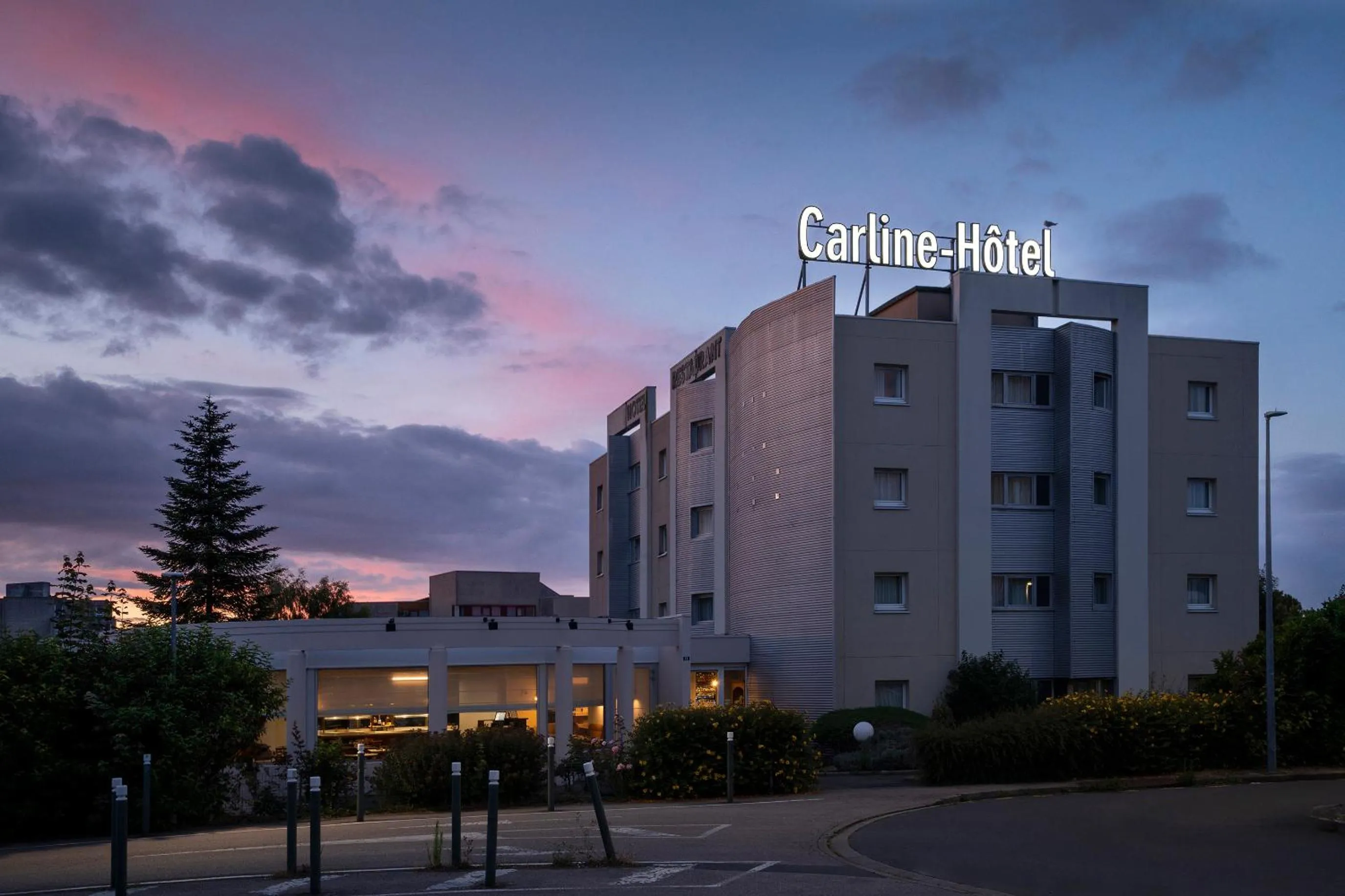 Facade/entrance in Le Carline, Sure Hotel Collection by Best Western