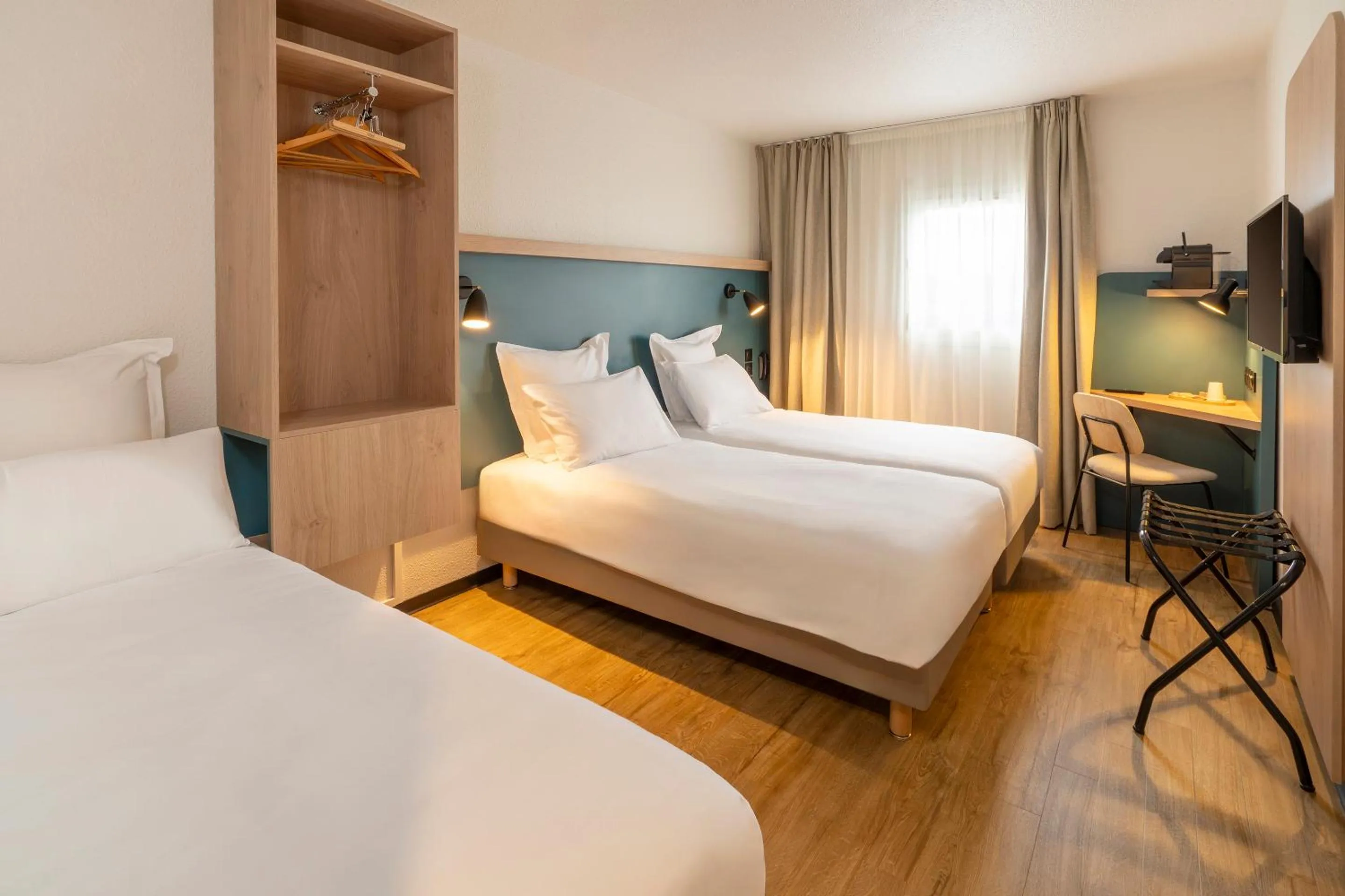 Family Room with One Queen Bed and One Single Bed - Non-Smoking in Le Carline, Sure Hotel Collection by Best Western