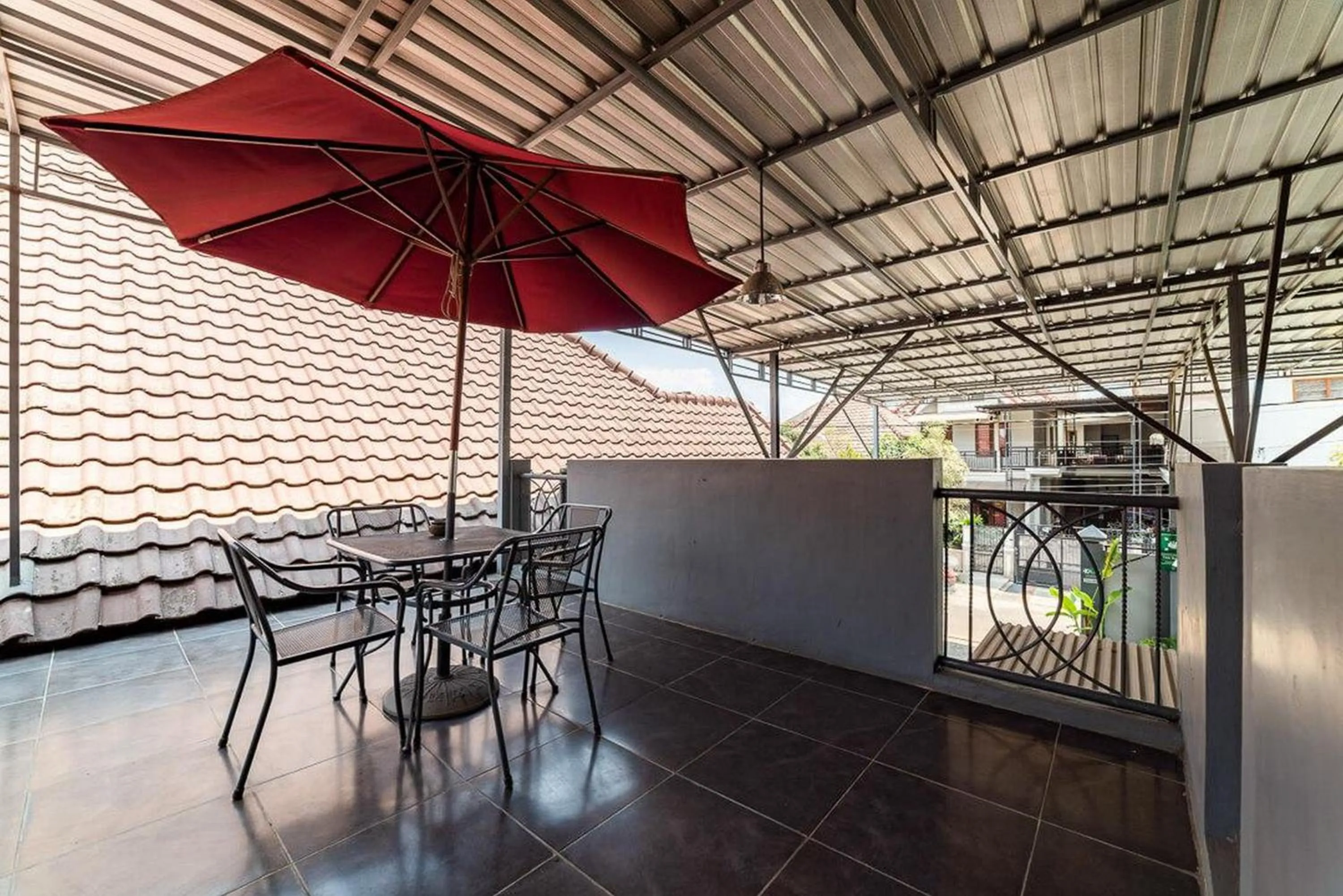 RedDoorz Syariah near RRI Malang