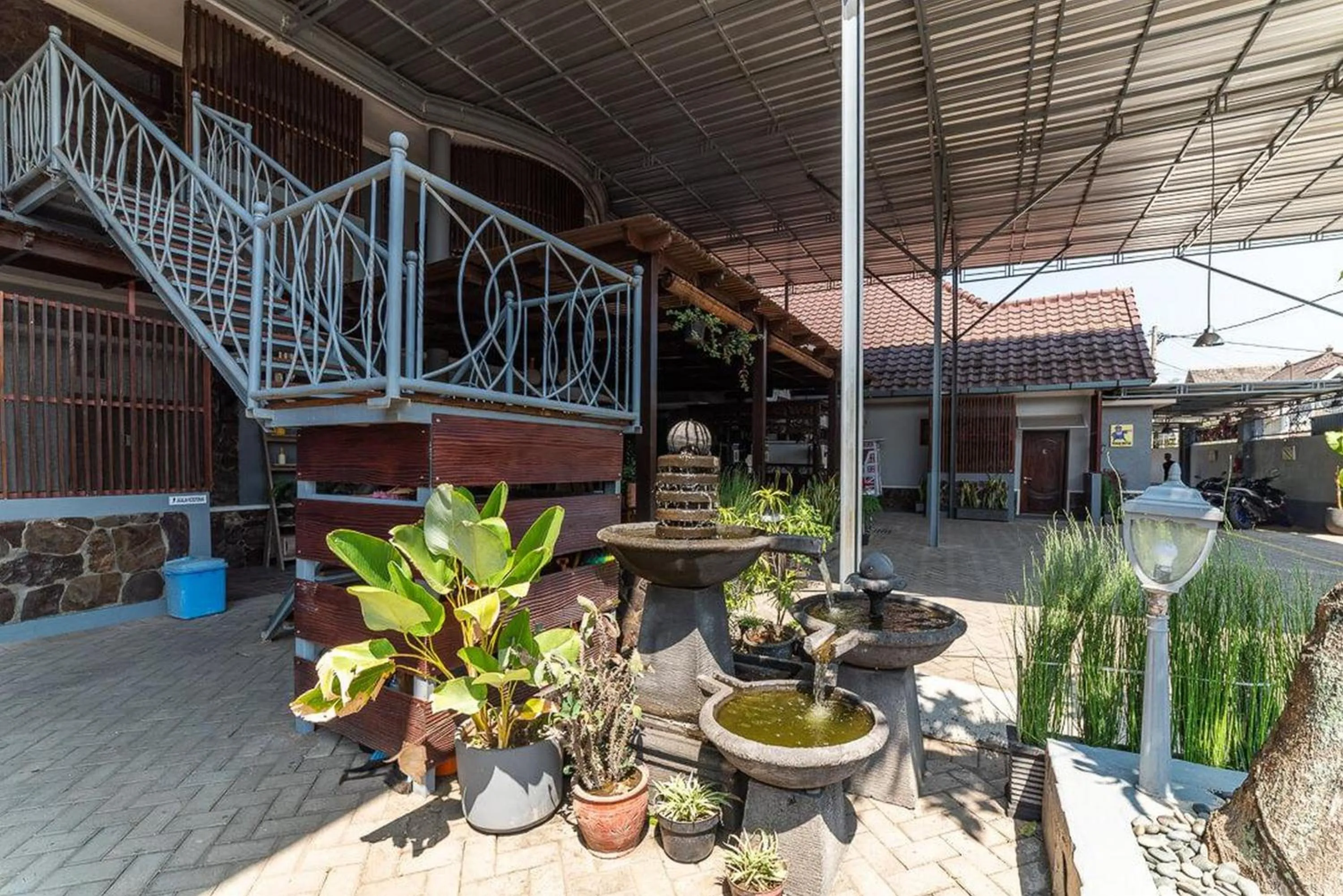 RedDoorz Syariah near RRI Malang