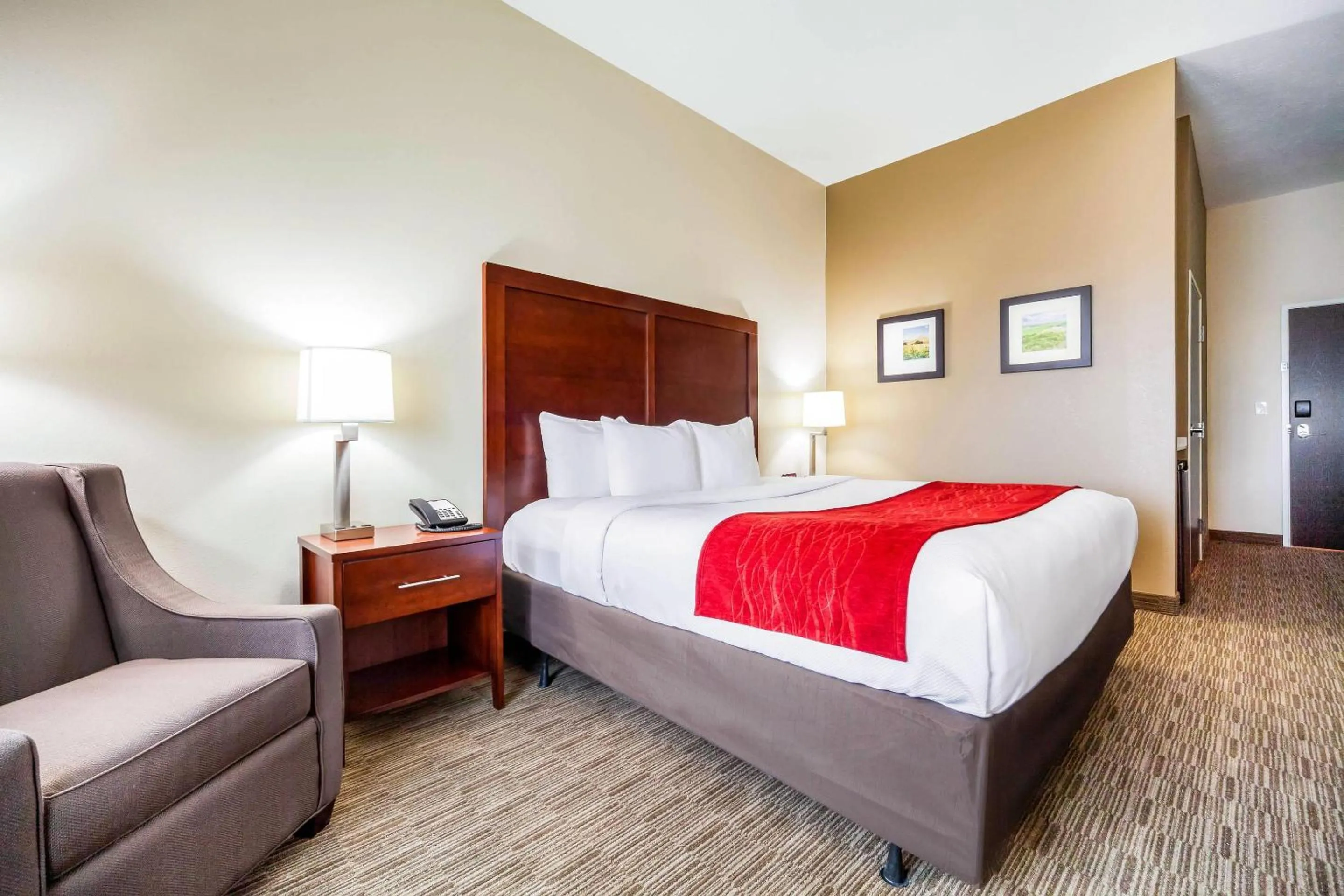 Bedroom, Bed in Comfort Inn & Suites North Platte