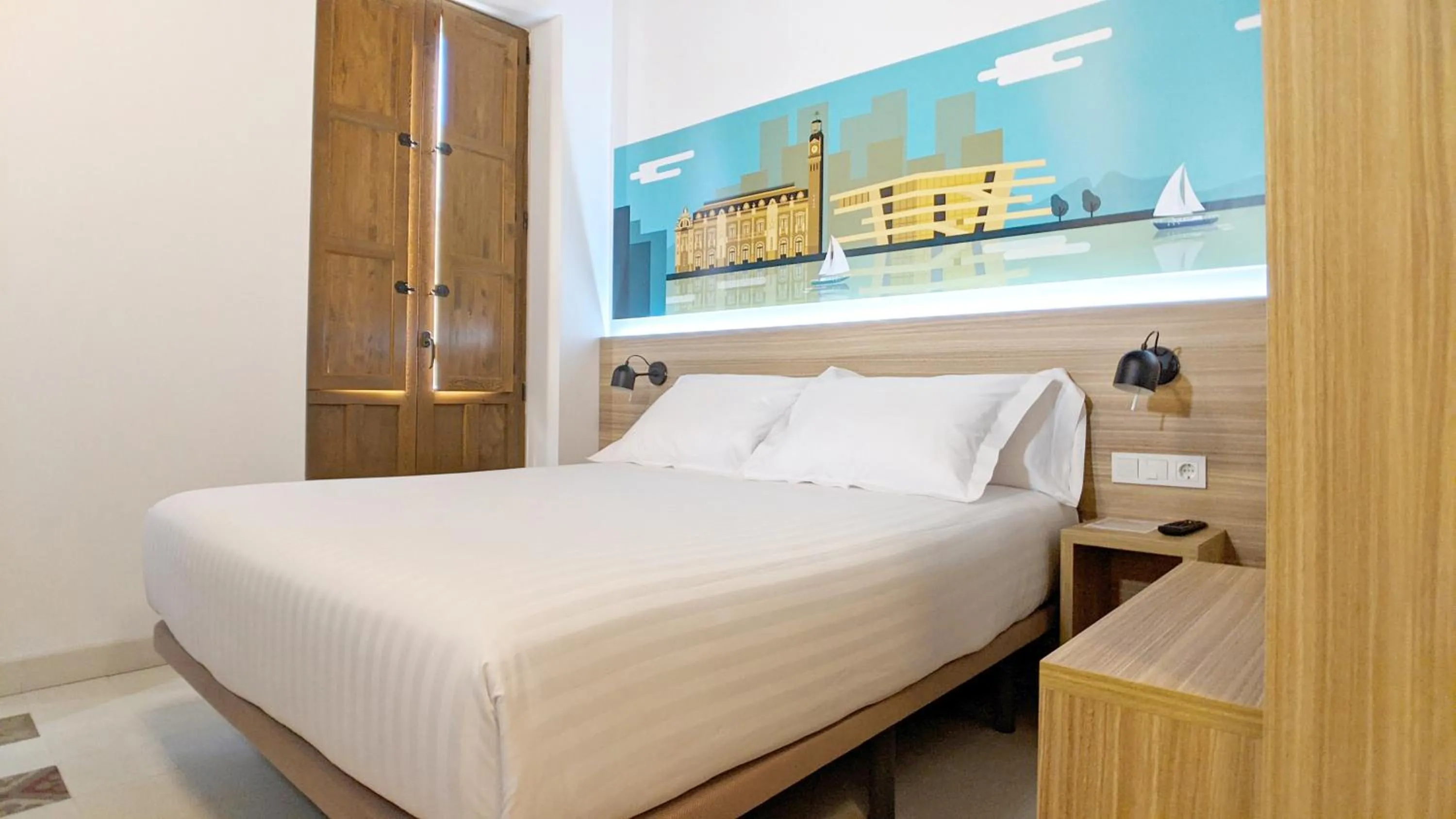 Bedroom, Bed in Original Domino House