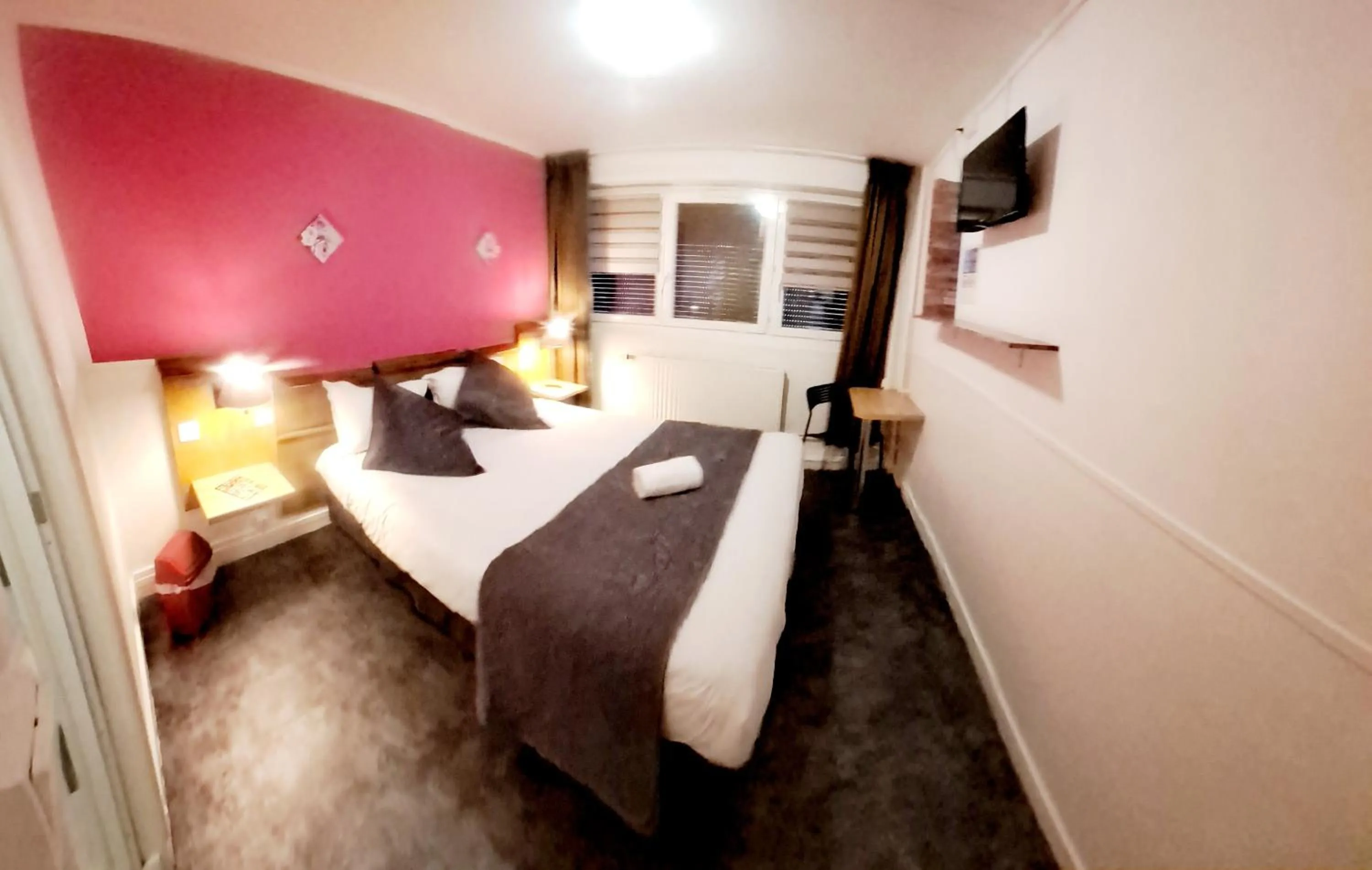 Bed in Hôtel OpalOriental