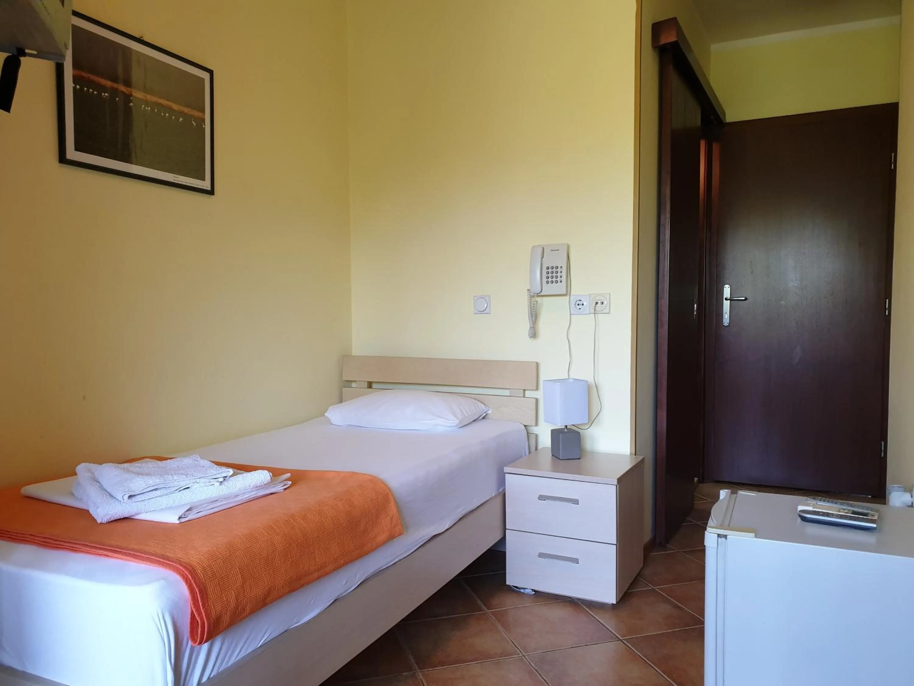 Bedroom, Bed in Hotel Pelikan