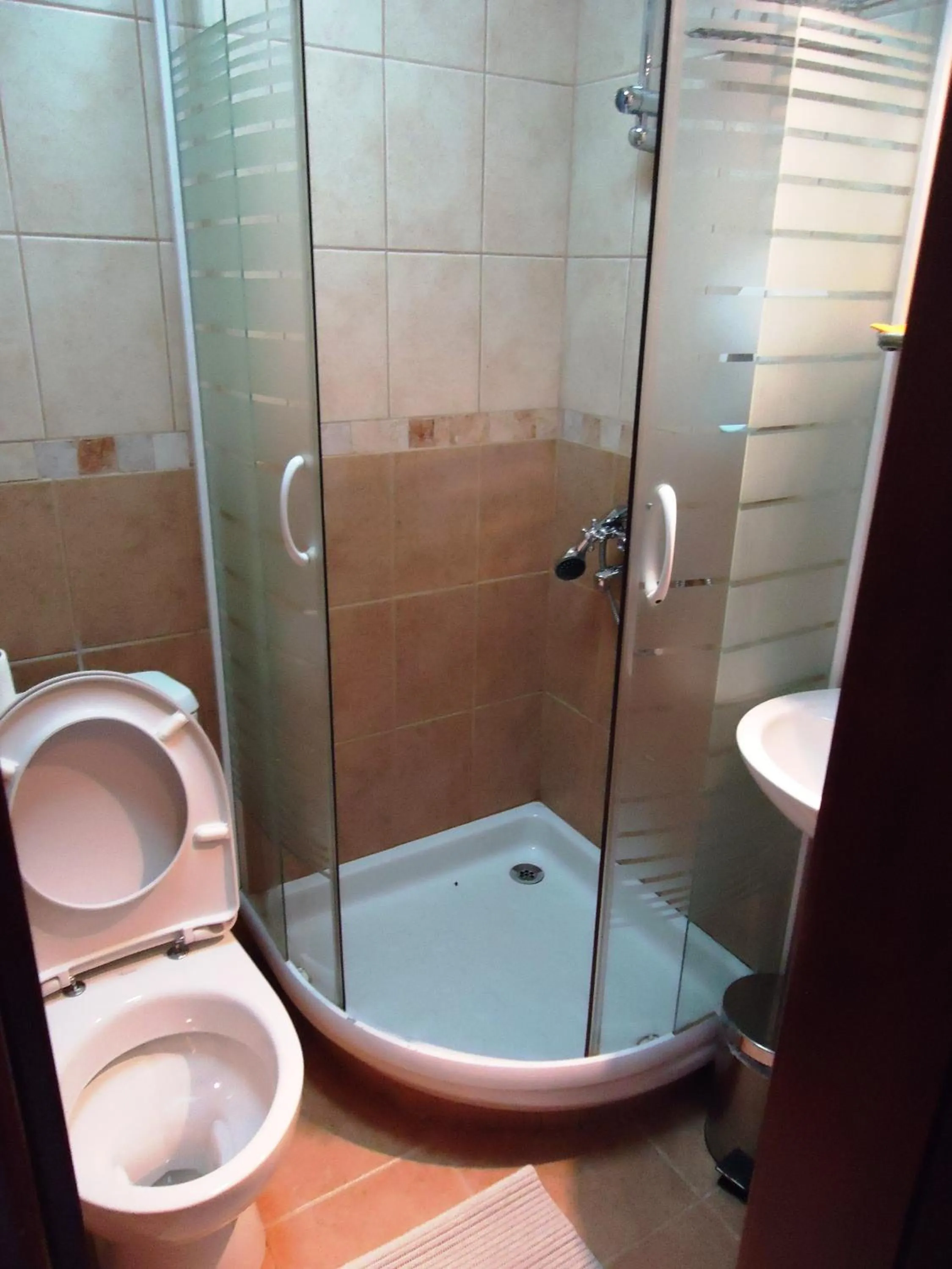 Shower in Hotel Pelikan