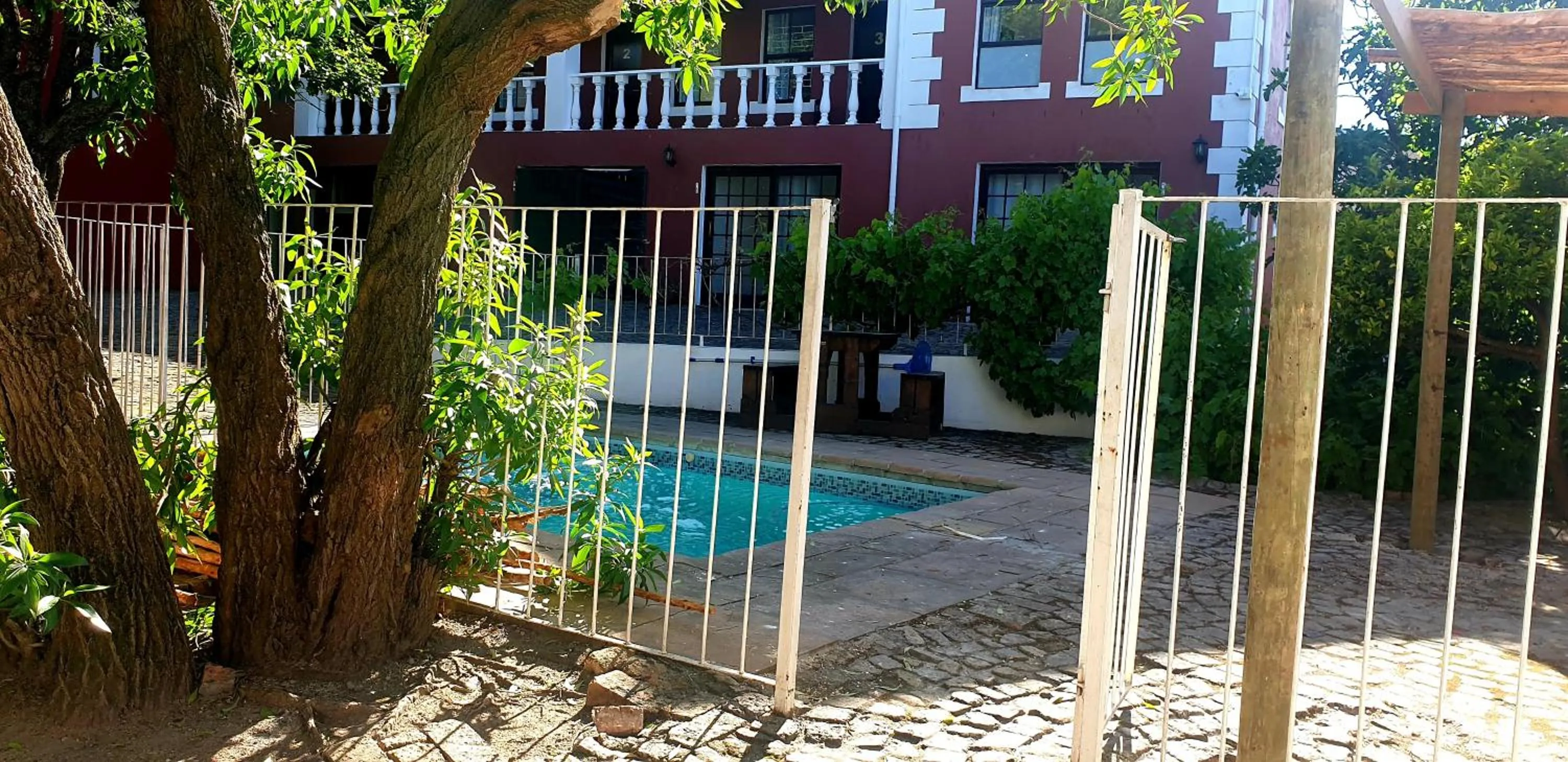 Property building in Kelkiewyn Guesthouse Caledon