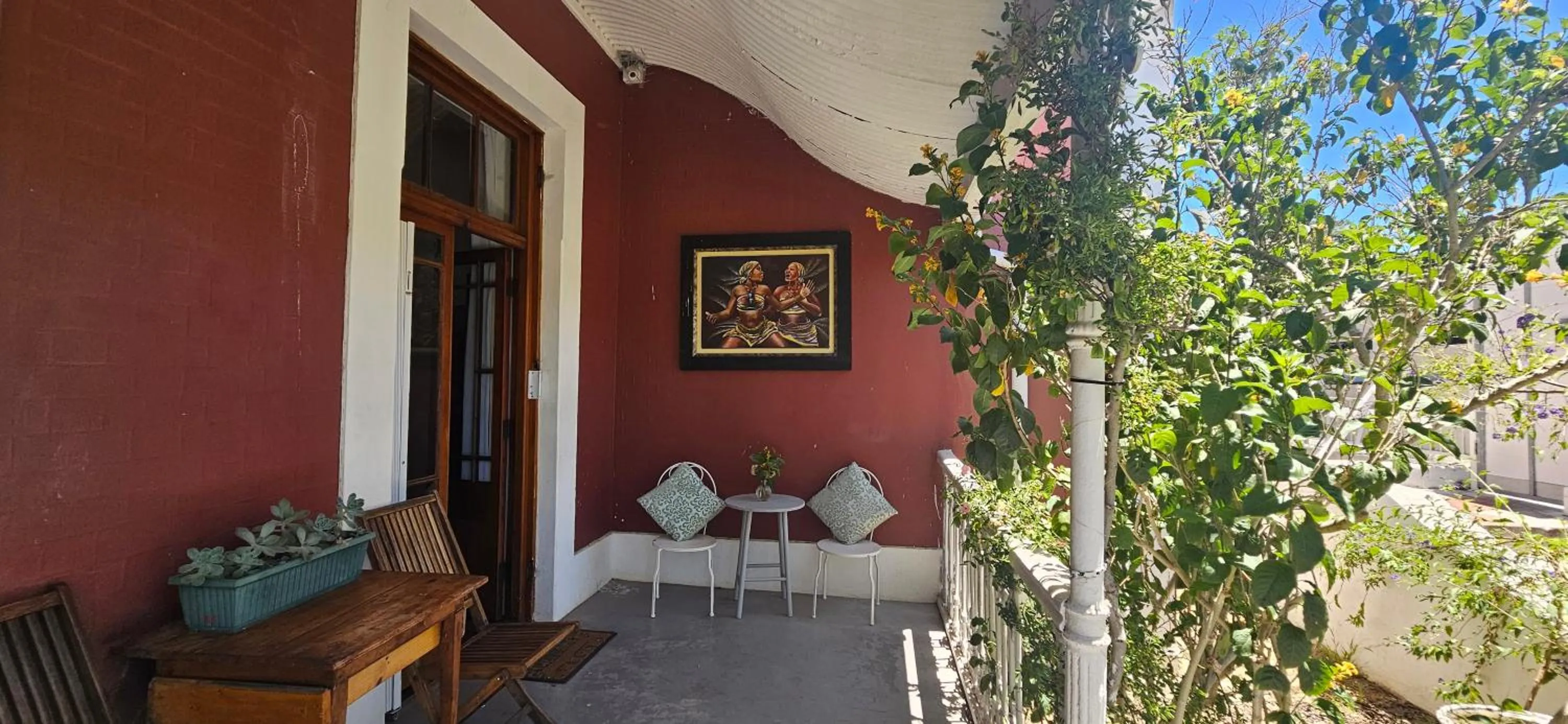 Patio in Kelkiewyn Guesthouse Caledon