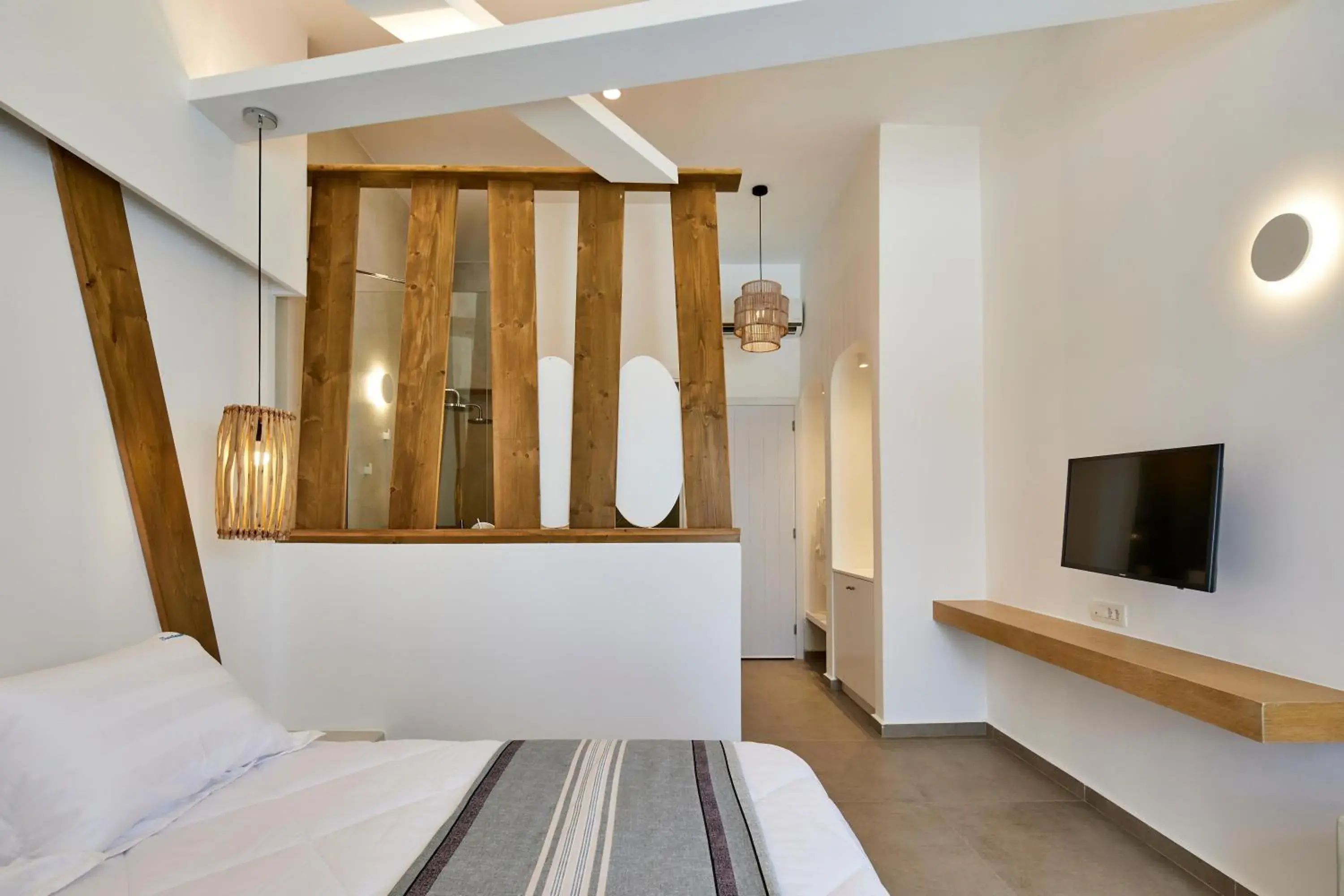 Deluxe Double Room with Panoramic Caldera View & Hot Tub in Santorini View Deluxe Double Room with Panoramic Caldera View & Hot Tub in Santorini View