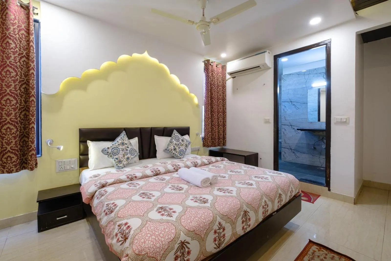 Bed in Satkar Retreat - Udaipur