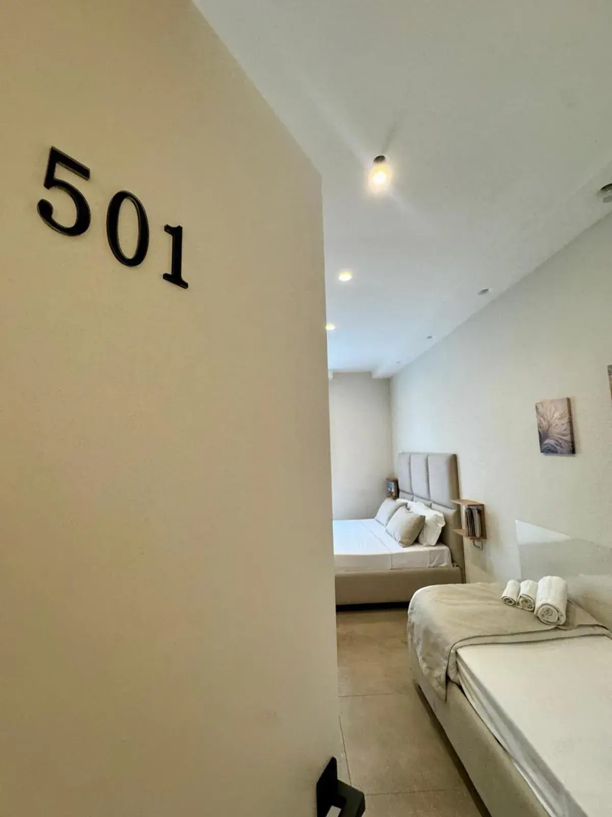 Triple Room with Private Bathroom in Philip Royal Triple Room with Private Bathroom in Philip Royal