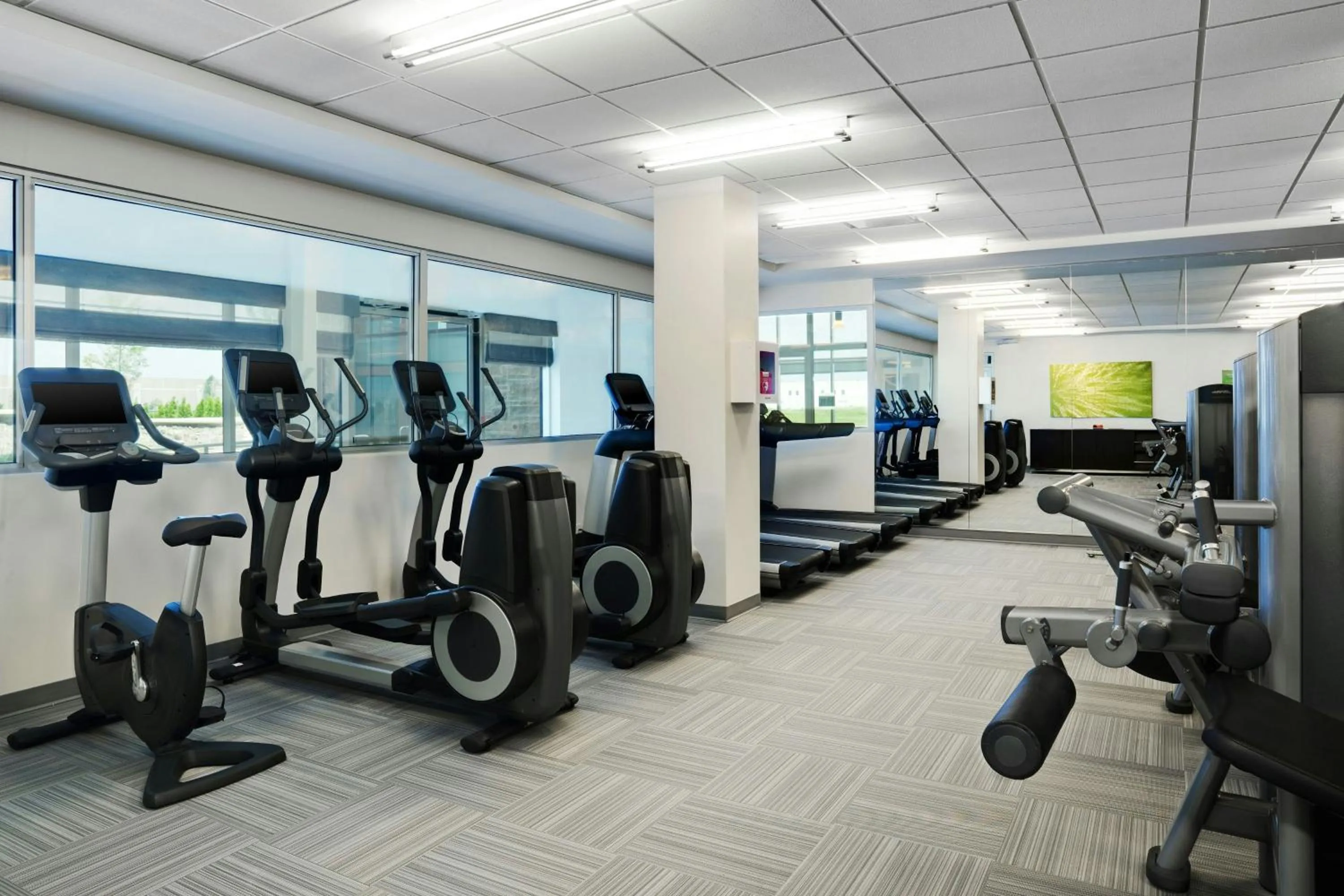 Fitness centre/facilities in Element Vaughan Southwest