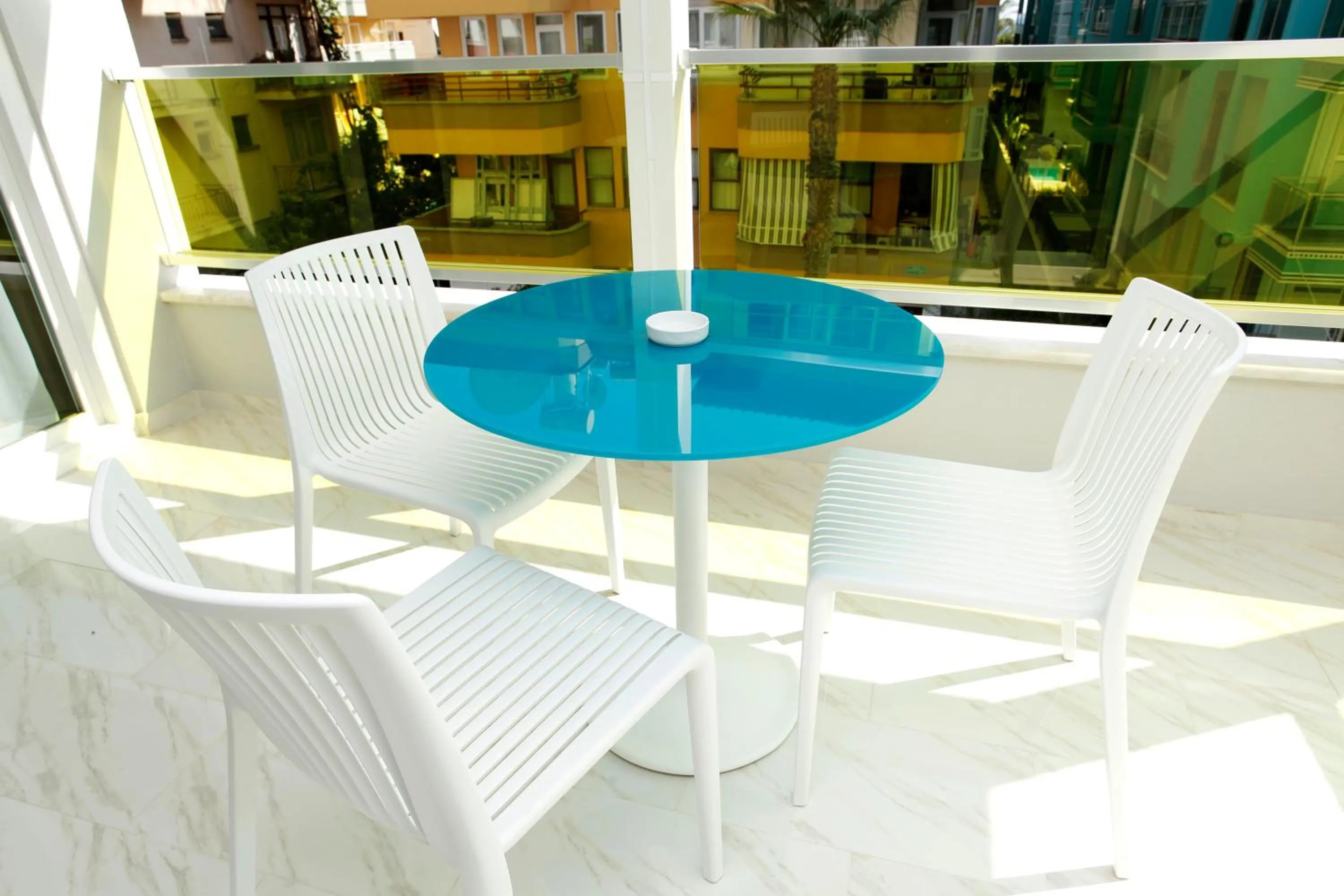 Spring in Kleopatra Suit Hotel