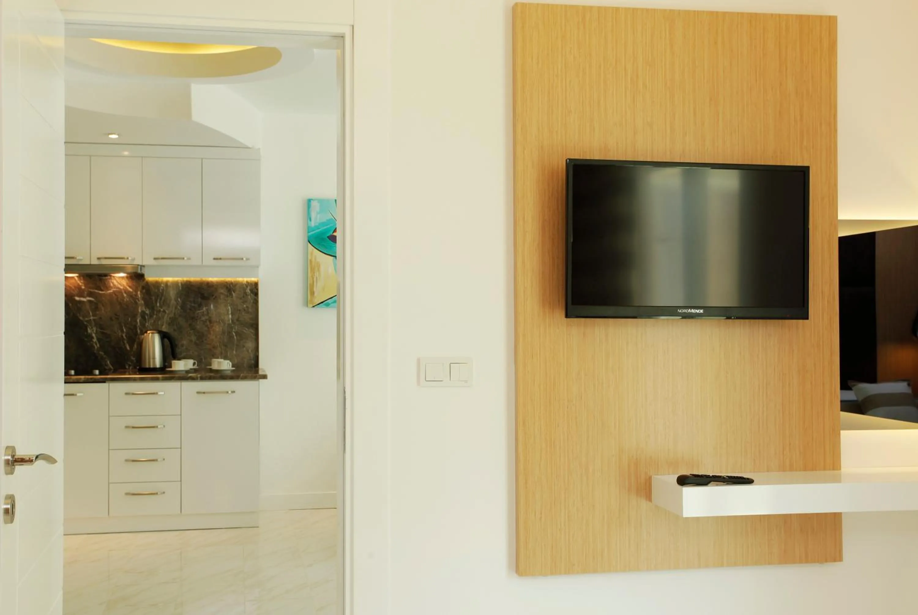 Spring in Kleopatra Suit Hotel