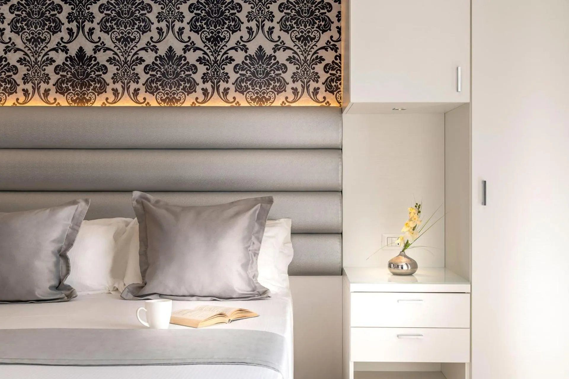 Bed in Hotel Riviera