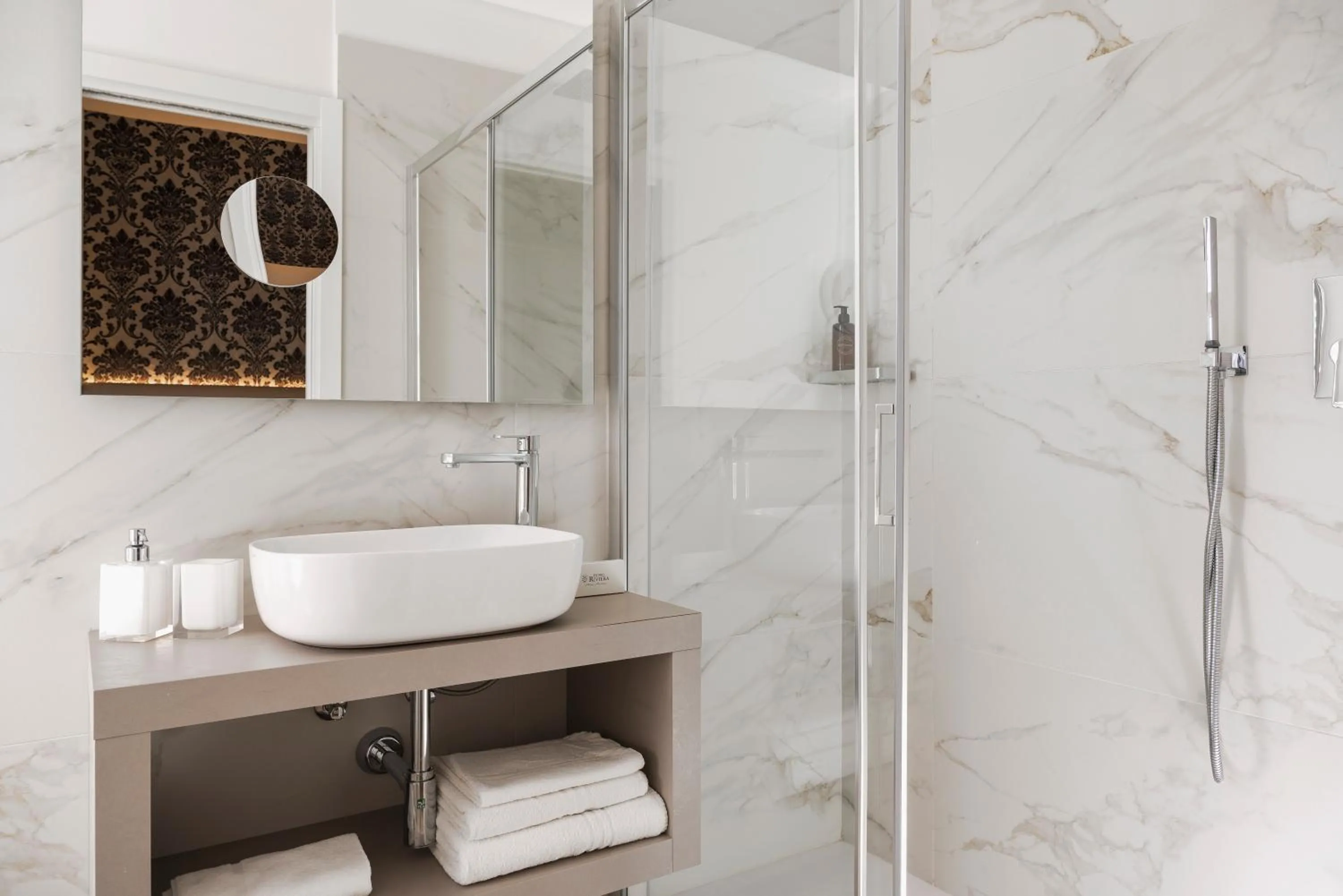 Bathroom in Hotel Riviera