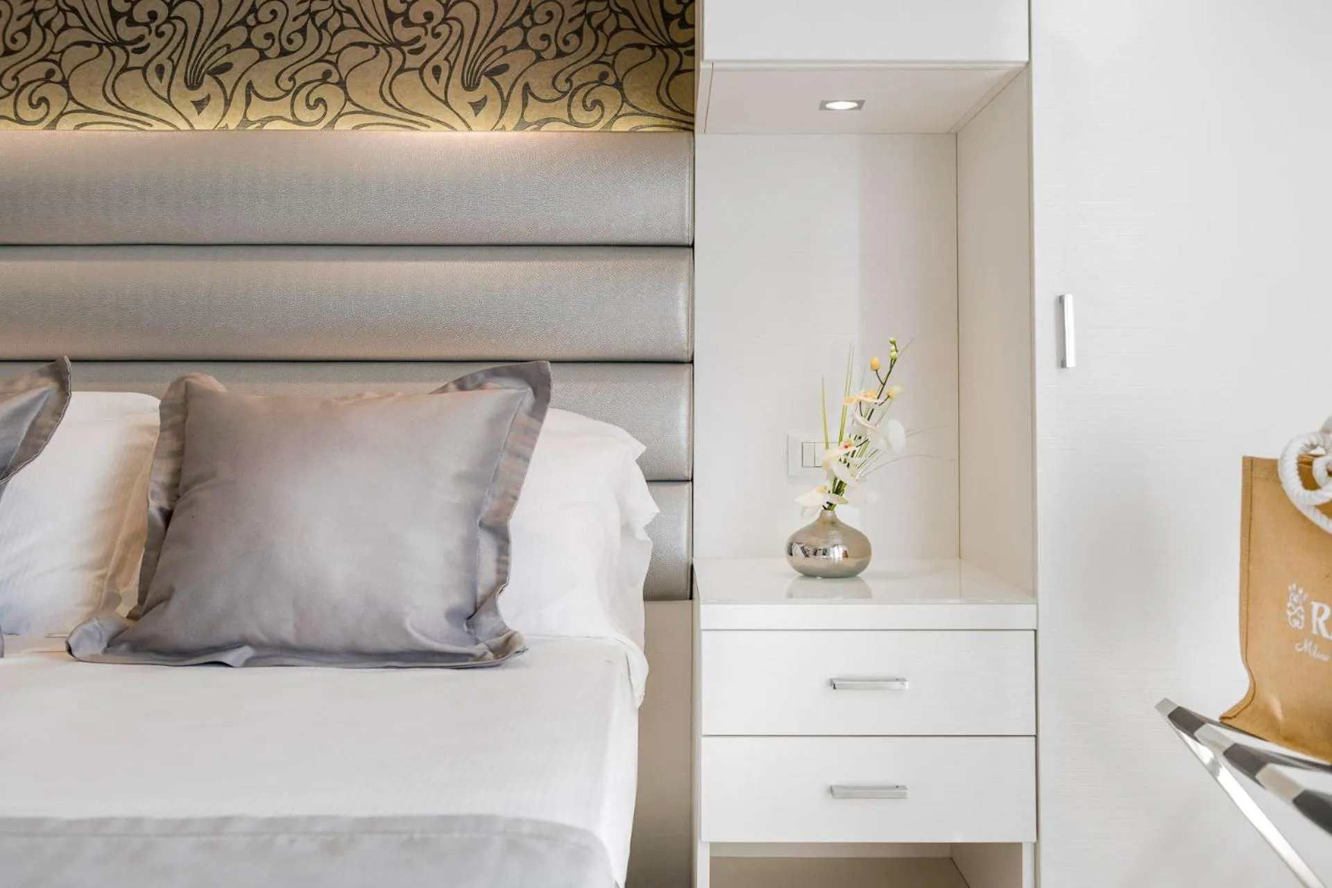 Bedroom, Bed in Hotel Riviera