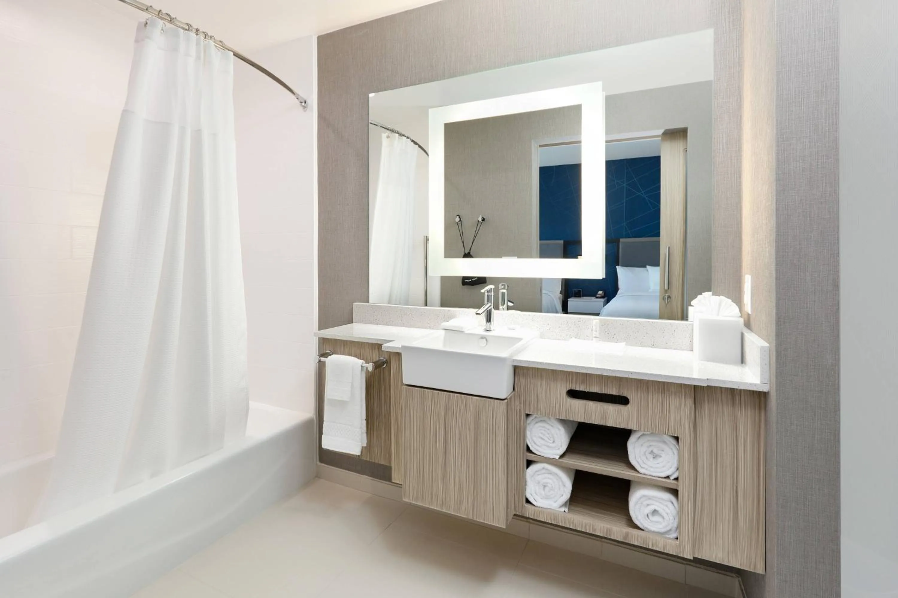 Bathroom in SpringHill Suites by Marriott Dallas Mansfield