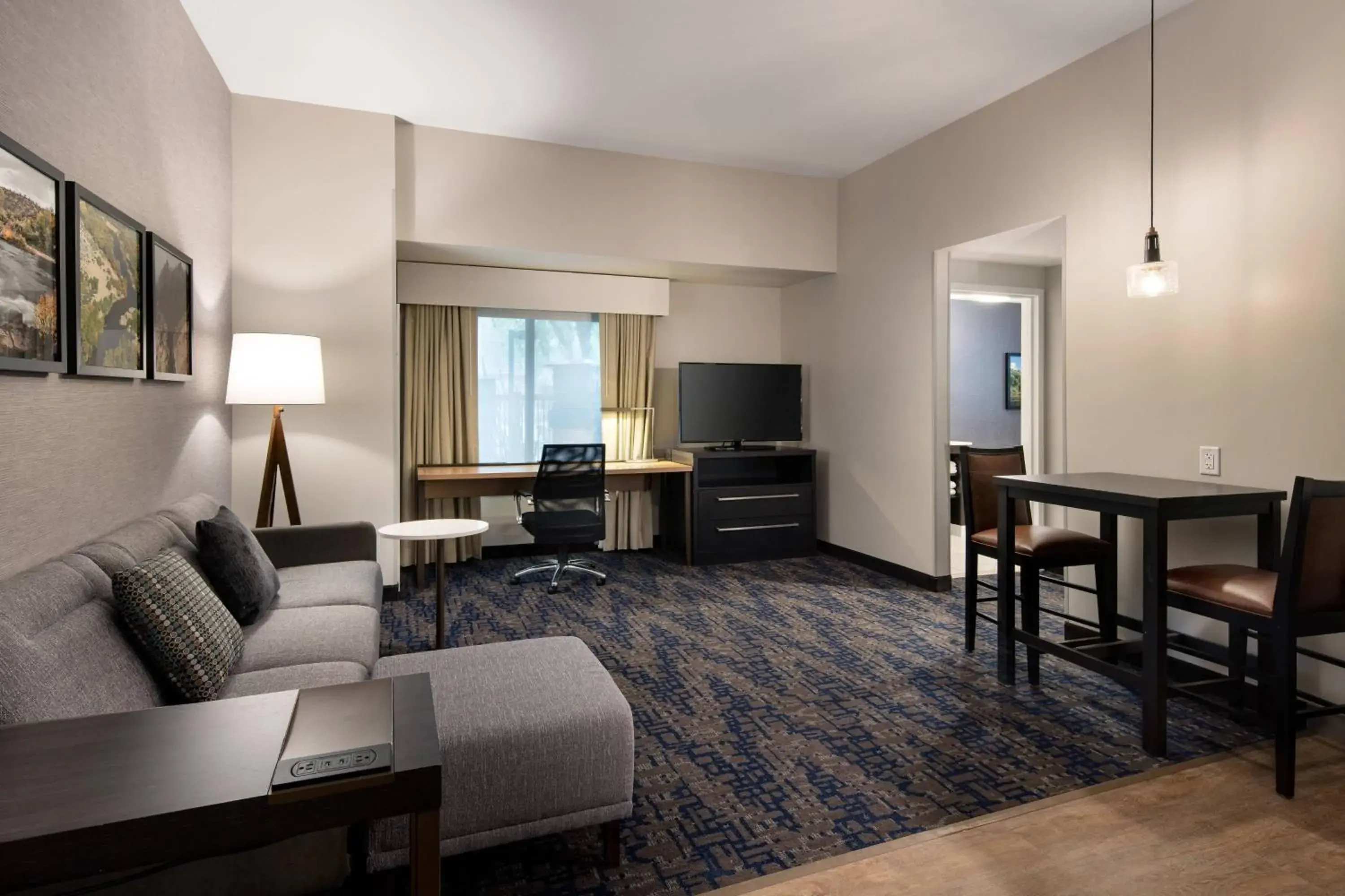 One-Bedroom Larger King Suite – Hearing Accessible in Residence Inn by Marriott Scottsdale Salt River One-Bedroom Larger King Suite – Hearing Accessible in Residence Inn by Marriott Scottsdale Salt River