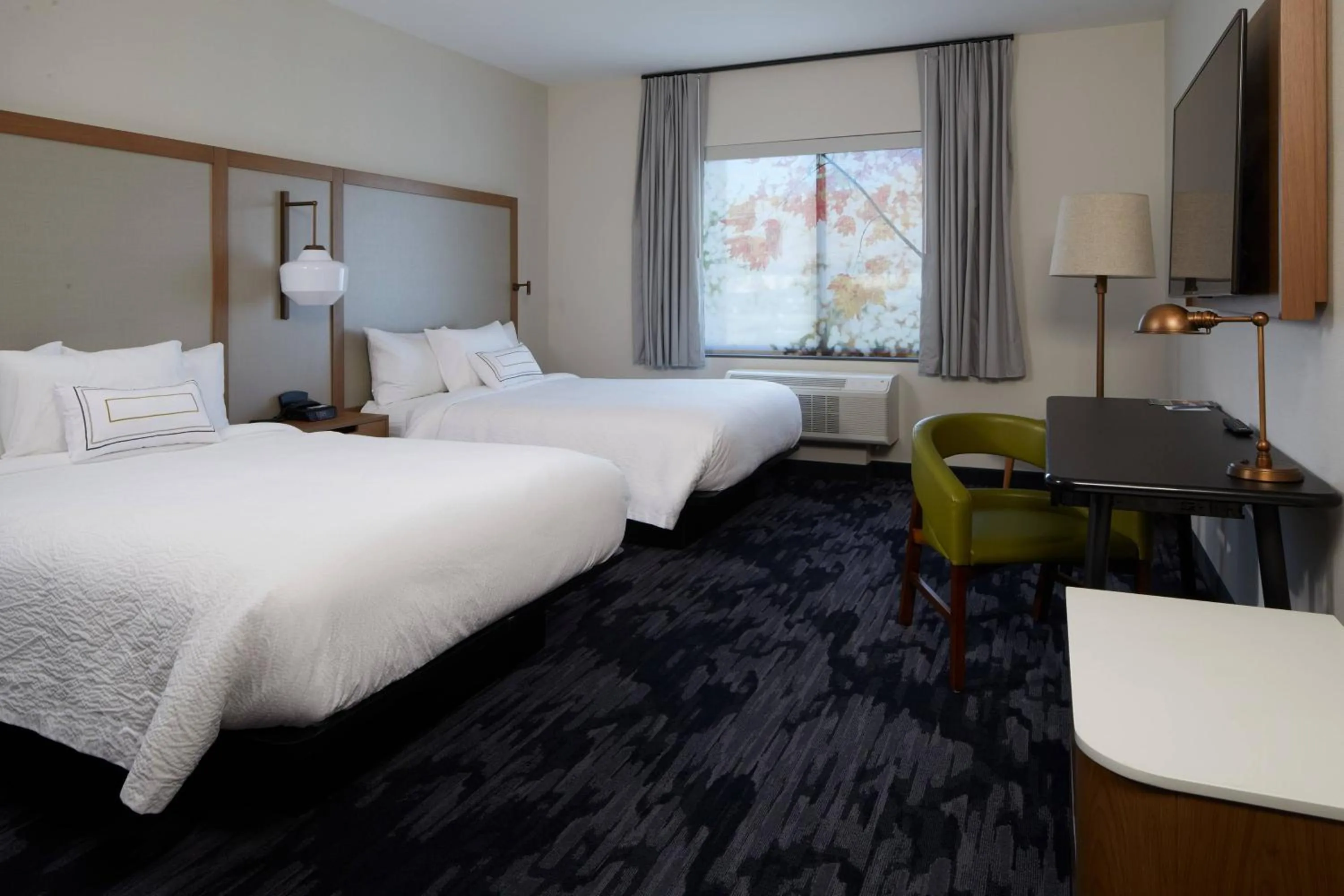 Photo of the whole room, Bed in Fairfield Inn & Suites by Marriott Riverside Moreno Valley