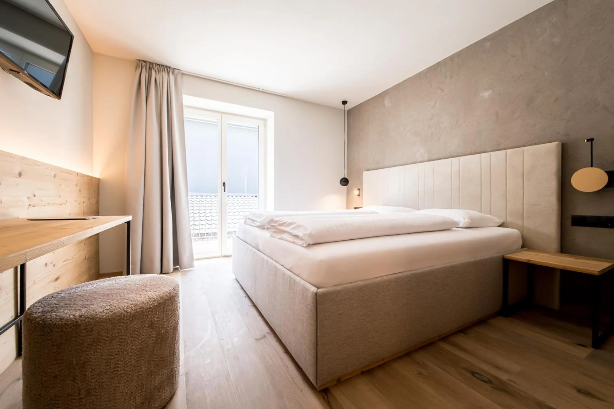 Photo of the whole room, Bed in Hotel Sonnenheim