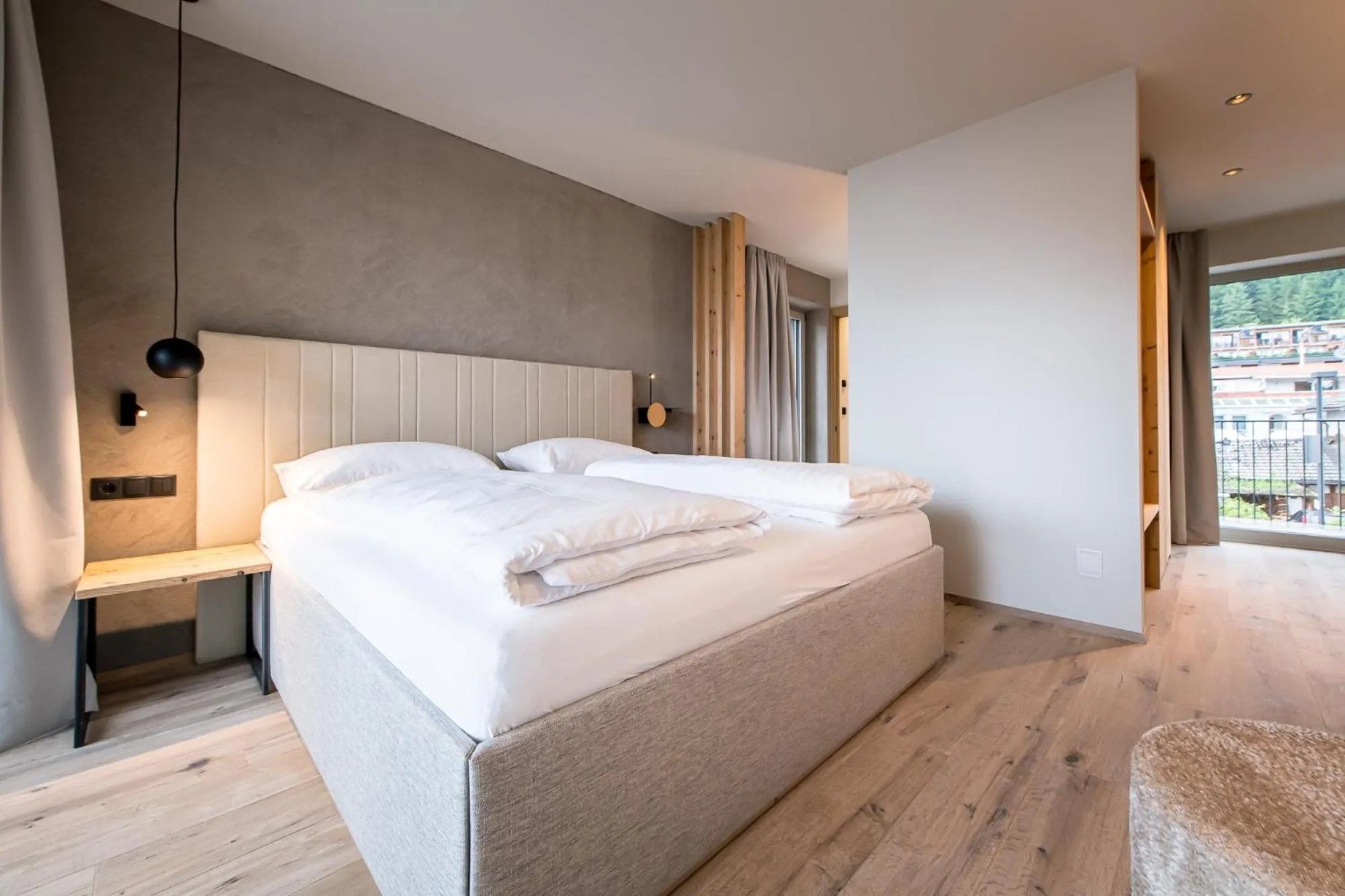 Bedroom, Bed in Hotel Sonnenheim