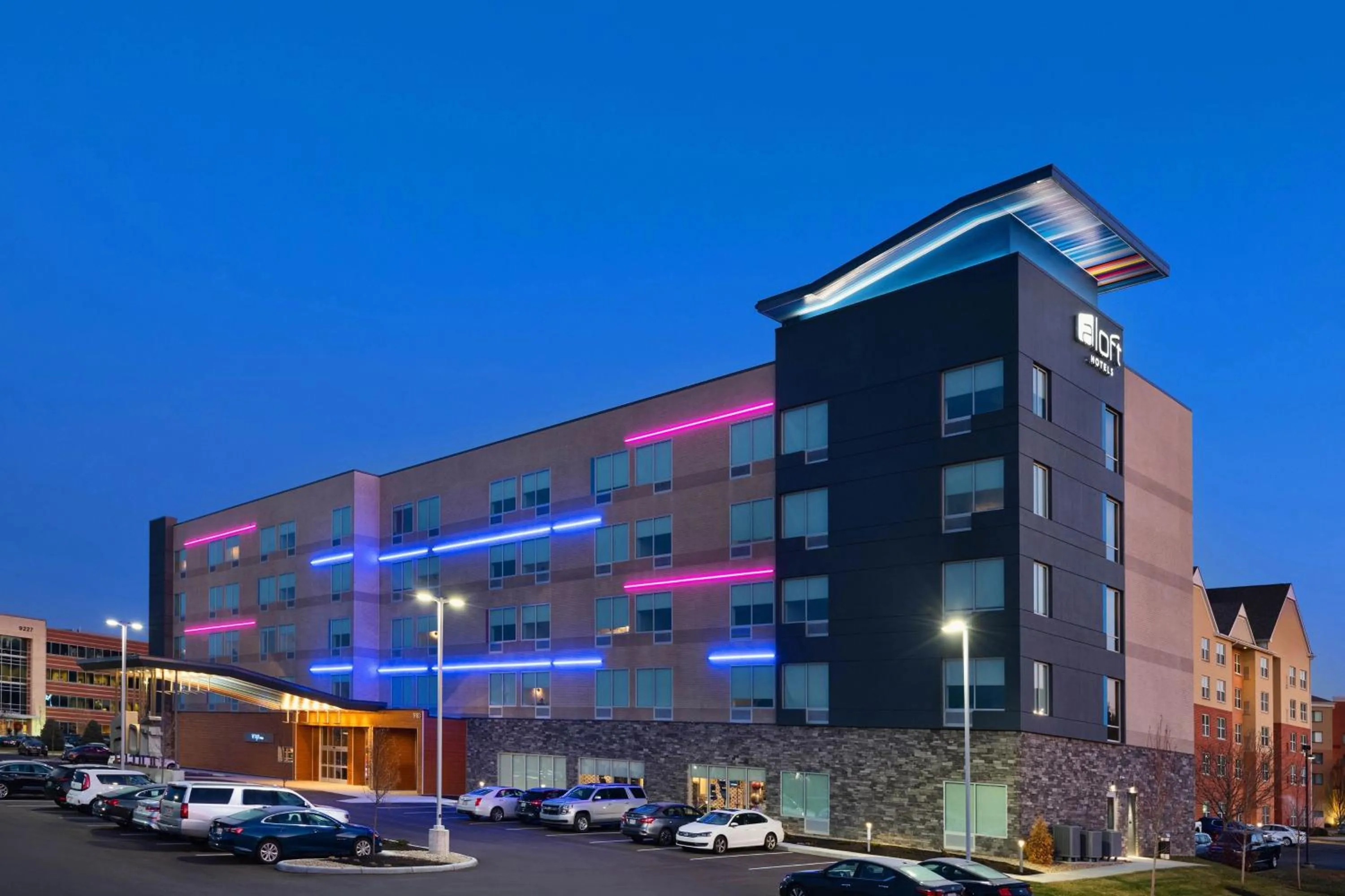 Property building in Aloft Cincinnati West Chester
