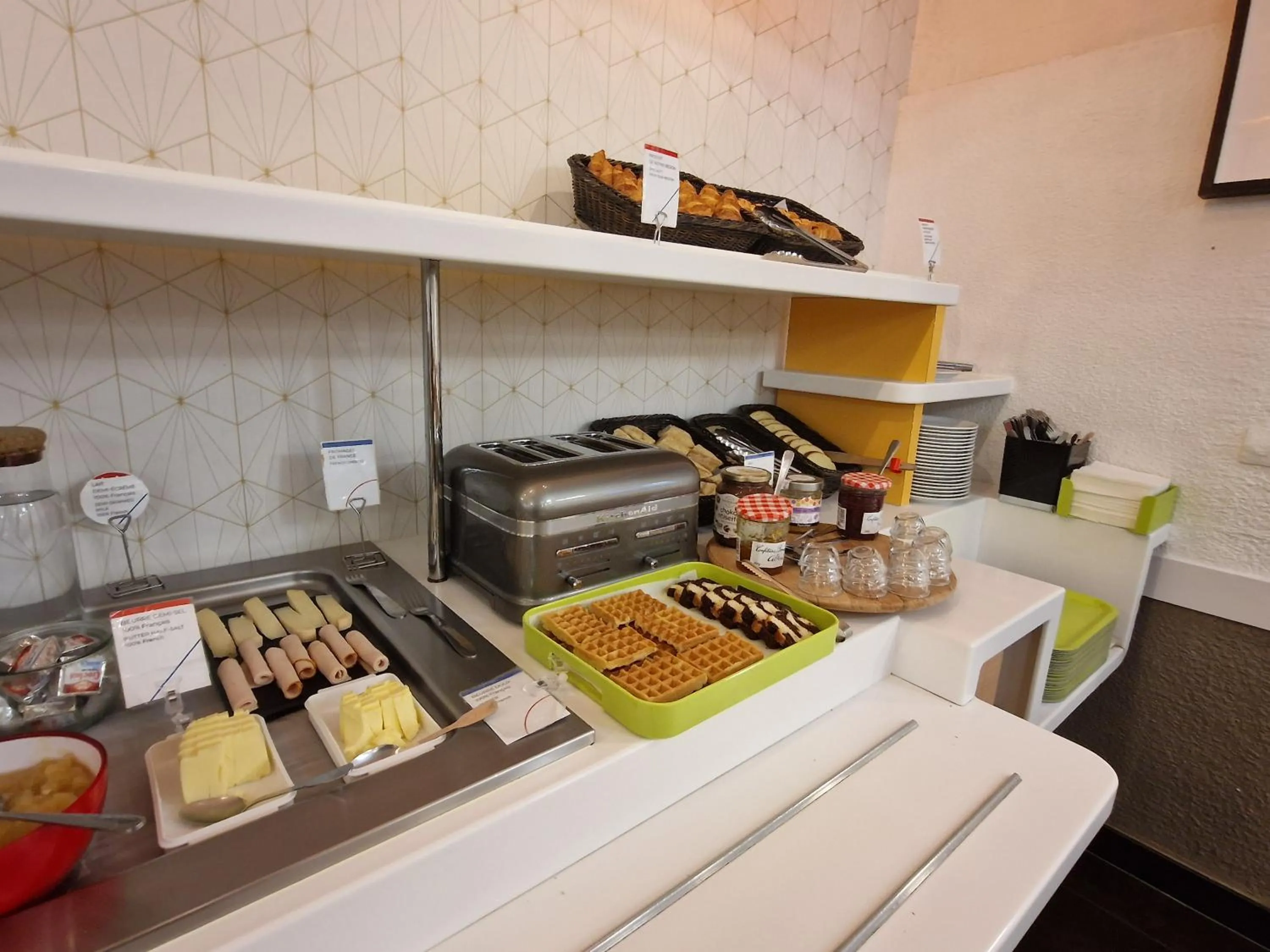 Breakfast in ibis budget Blois Centre