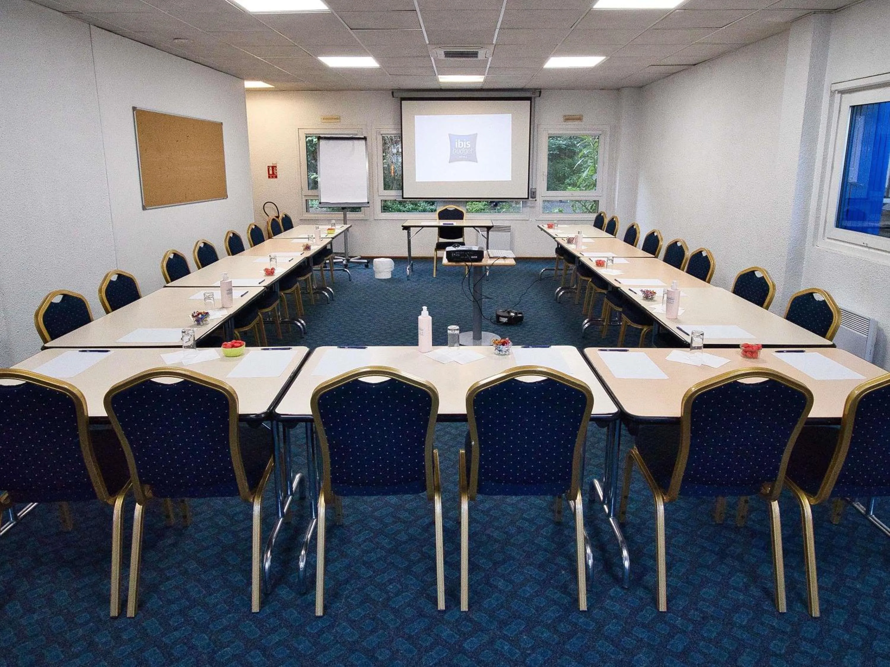 Meeting/conference room in ibis budget Blois Centre