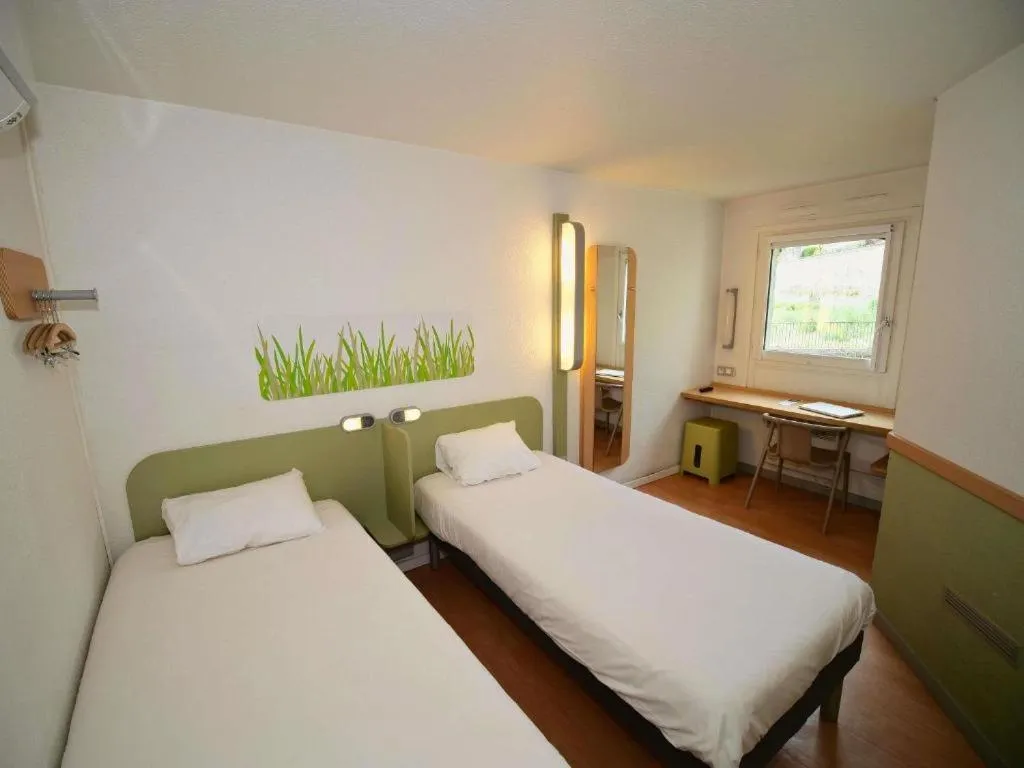 Bed in ibis budget Blois Centre