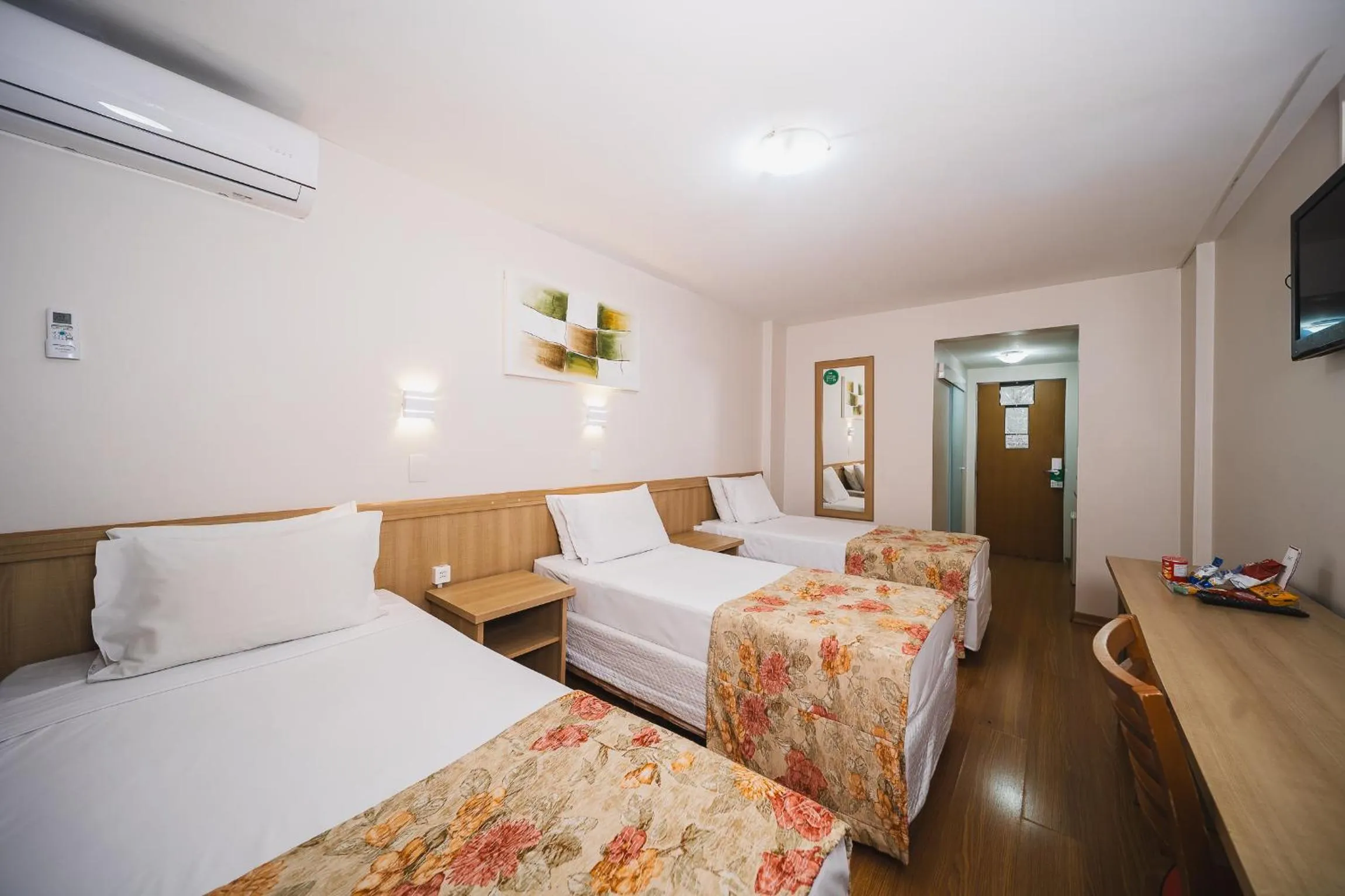 Bed in Hotel Golden Park Curitiba By Nacional Inn